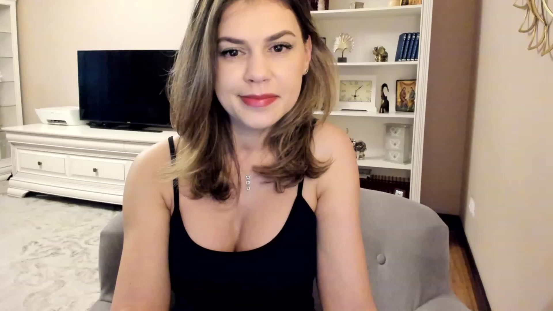 Gallery image thumbnail from Lu126's myfreecams stream on, 04/28/2023, 03:57 image 1 of 20