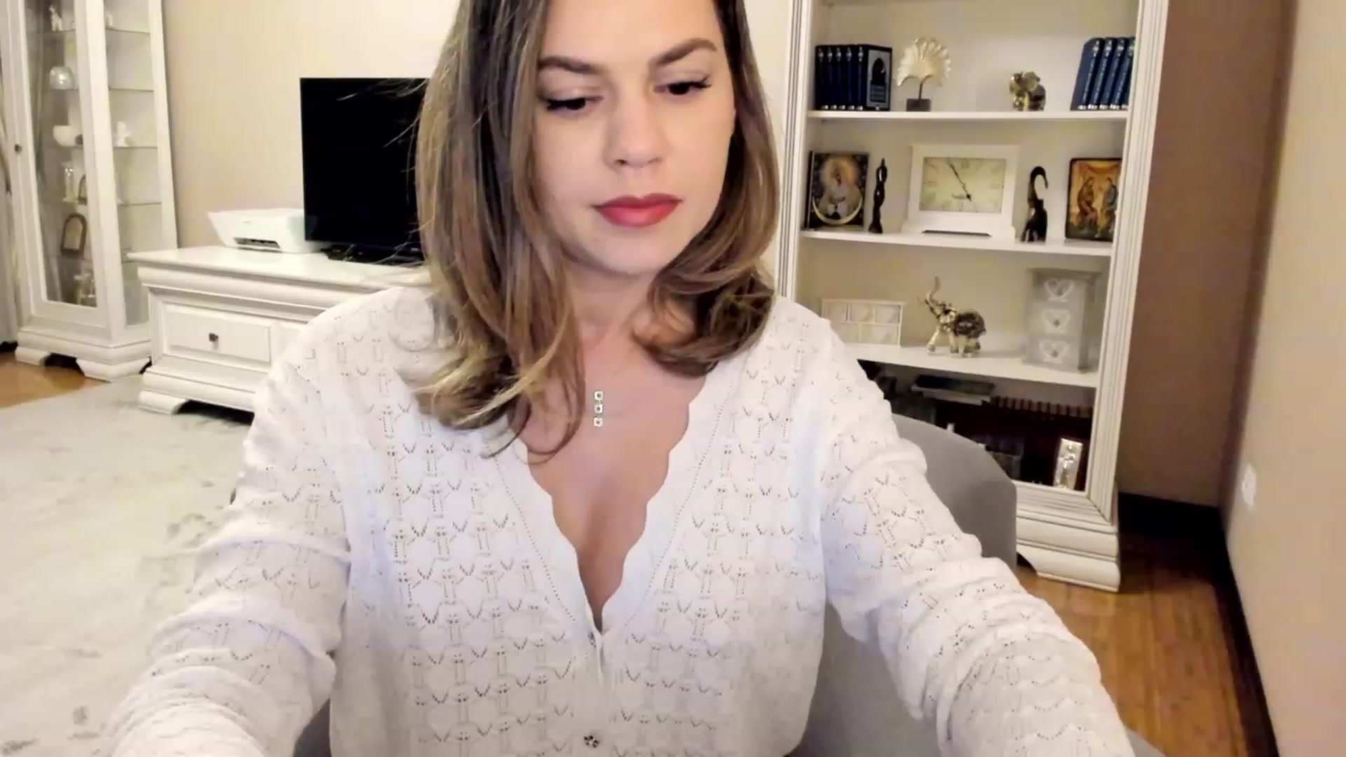 Gallery image thumbnail from Lu126's myfreecams stream on, 04/29/2023, 02:09 image 9 of 20
