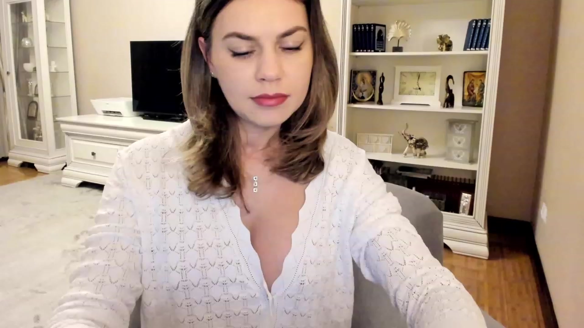 Gallery image thumbnail from Lu126's myfreecams stream on, 04/29/2023, 02:09 image 15 of 20