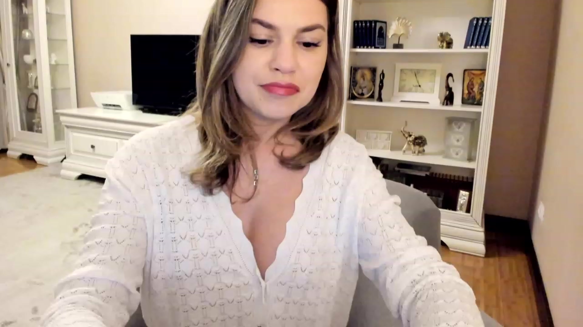 Gallery image thumbnail from Lu126's myfreecams stream on, 04/29/2023, 02:09 image 11 of 20