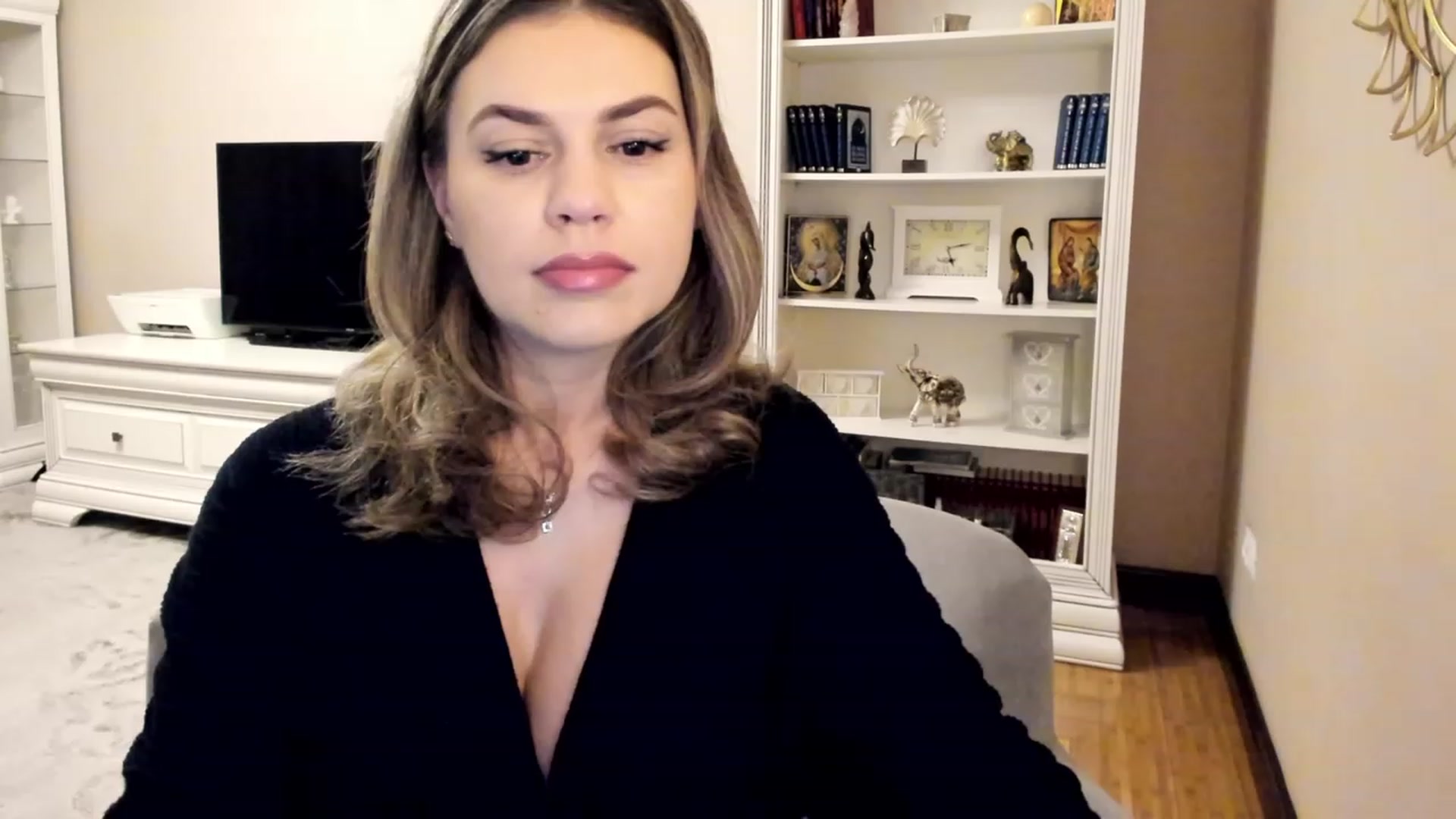 Gallery image thumbnail from Lu126's myfreecams stream on, 05/12/2023, 03:21 image 6 of 20