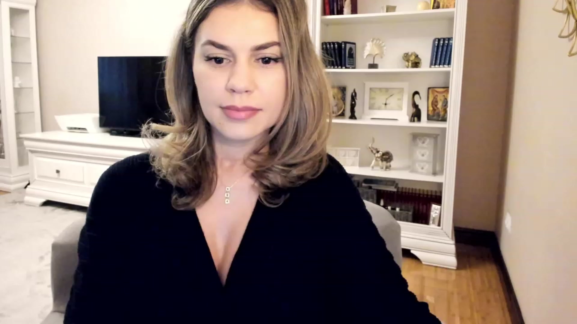 Gallery image thumbnail from Lu126's myfreecams stream on, 05/12/2023, 03:21 image 19 of 20