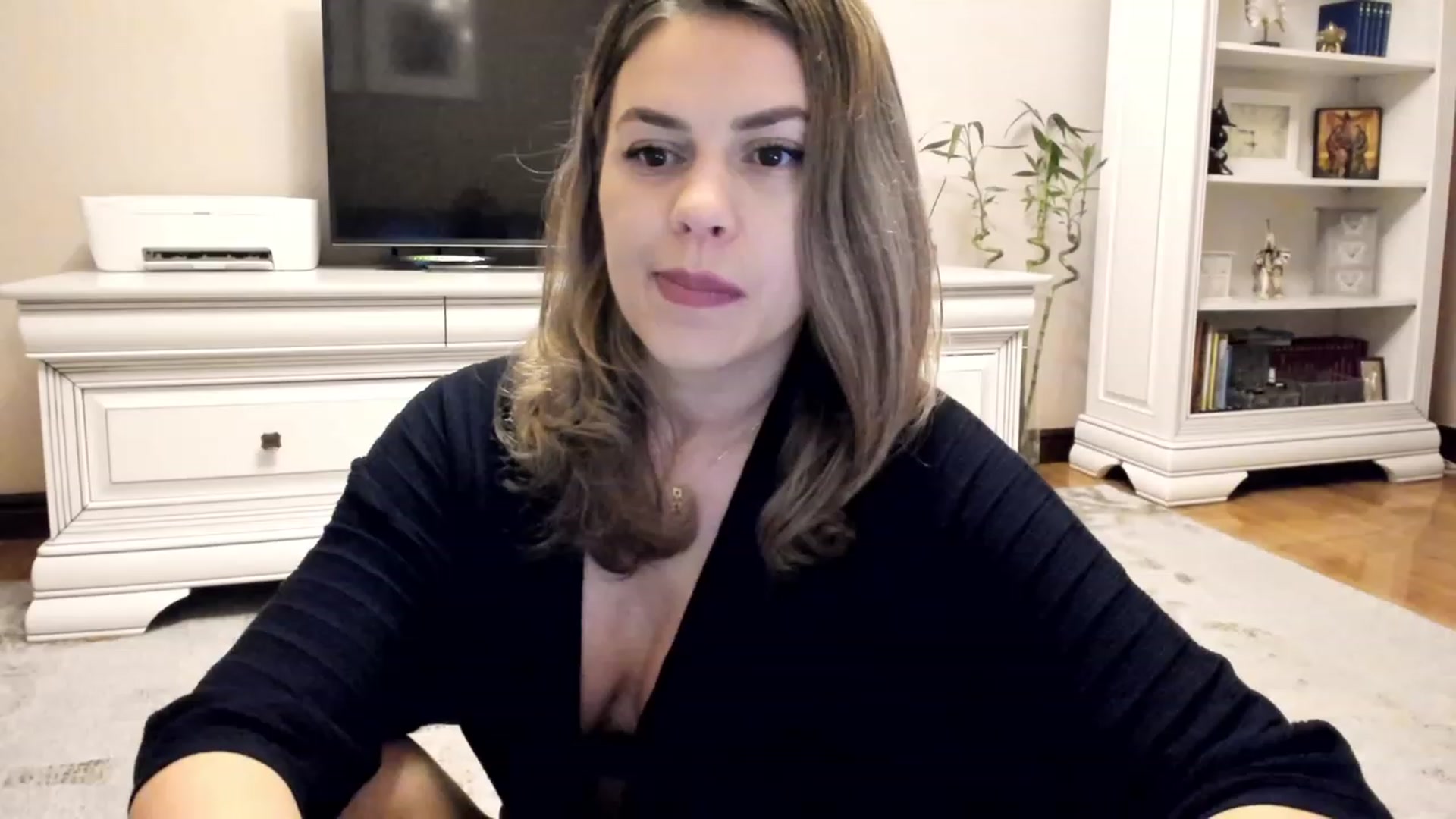 Gallery image thumbnail from Lu126's myfreecams stream on, 05/18/2023, 04:04 image 6 of 20