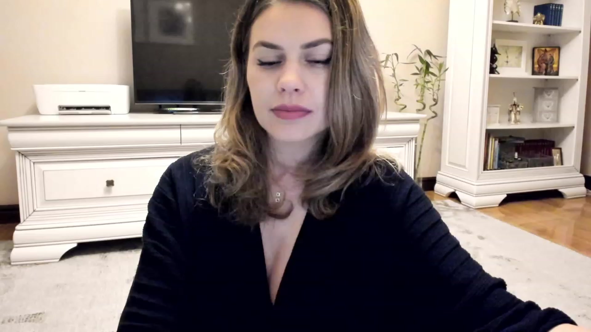 Gallery image thumbnail from Lu126's myfreecams stream on, 05/18/2023, 04:04 image 8 of 20