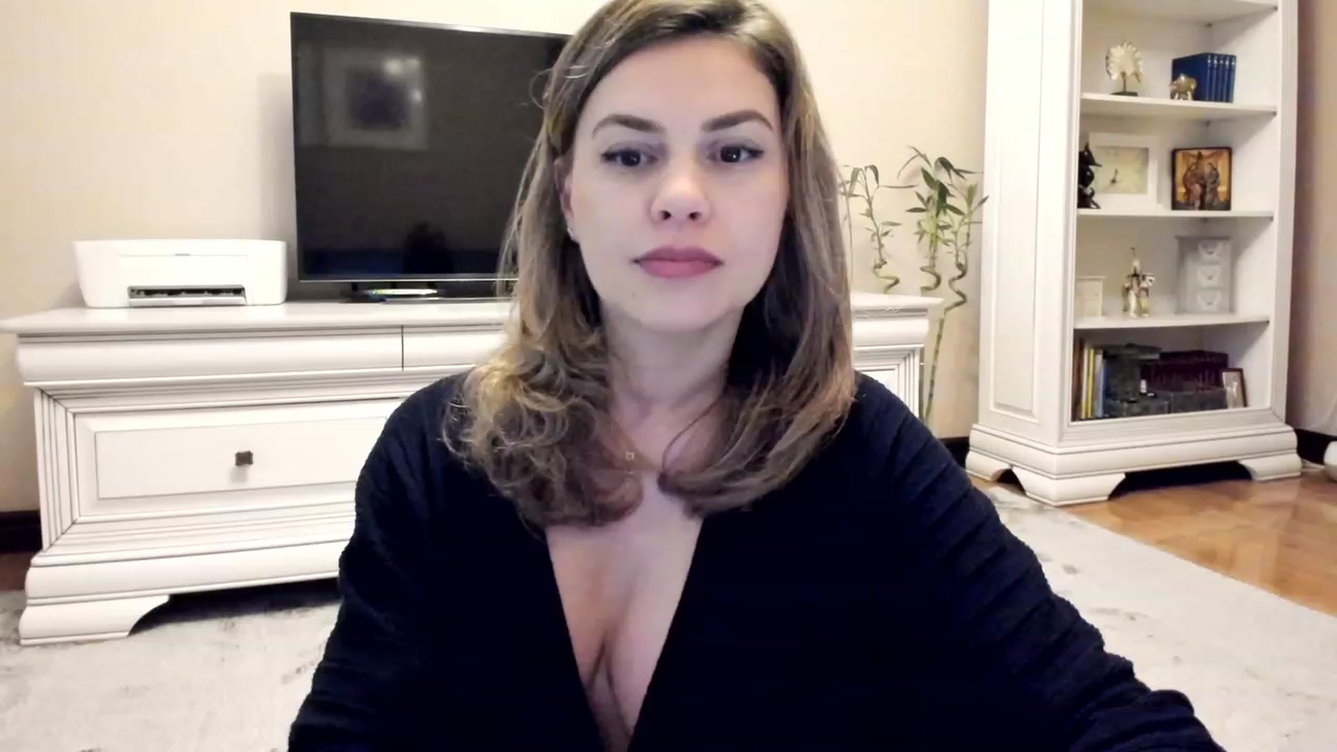 Gallery image thumbnail from Lu126's myfreecams stream on, 05/18/2023, 04:04 image 16 of 20