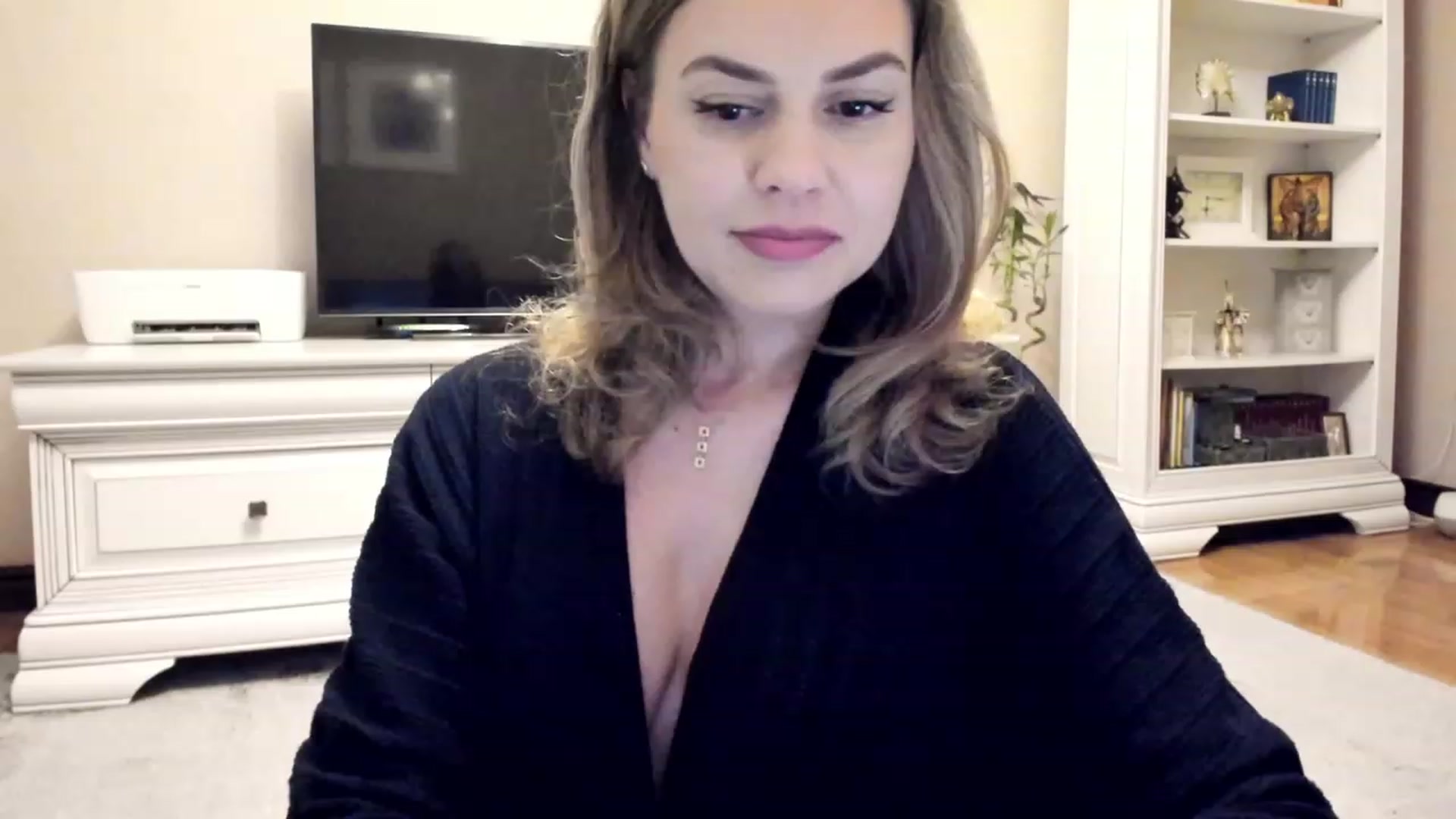 Gallery image thumbnail from Lu126's myfreecams stream on, 05/18/2023, 04:04 image 12 of 20