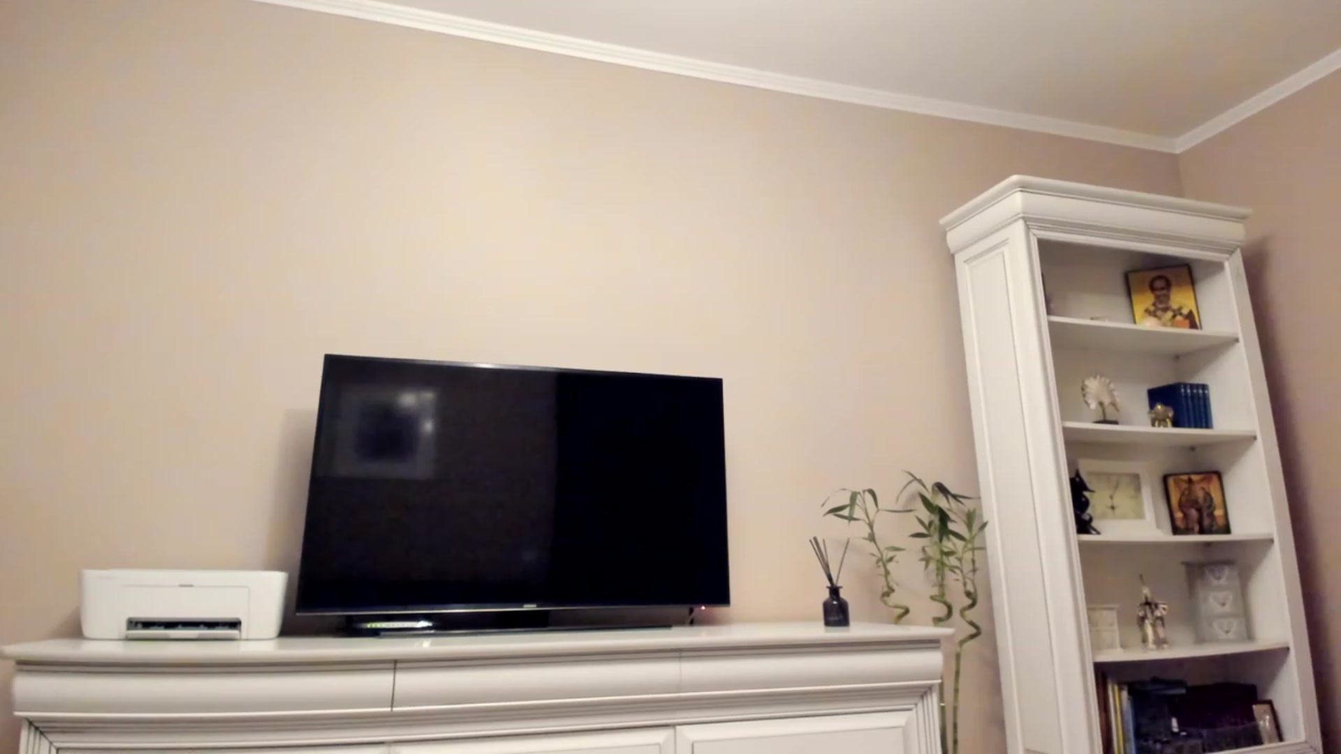 Gallery image thumbnail from Lu126's myfreecams stream on, 05/18/2023, 04:04 image 10 of 20