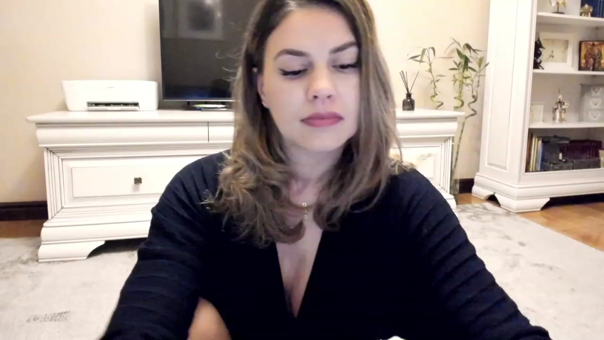 Gallery image thumbnail from Lu126's myfreecams stream on, 05/18/2023, 04:04 image 4 of 20