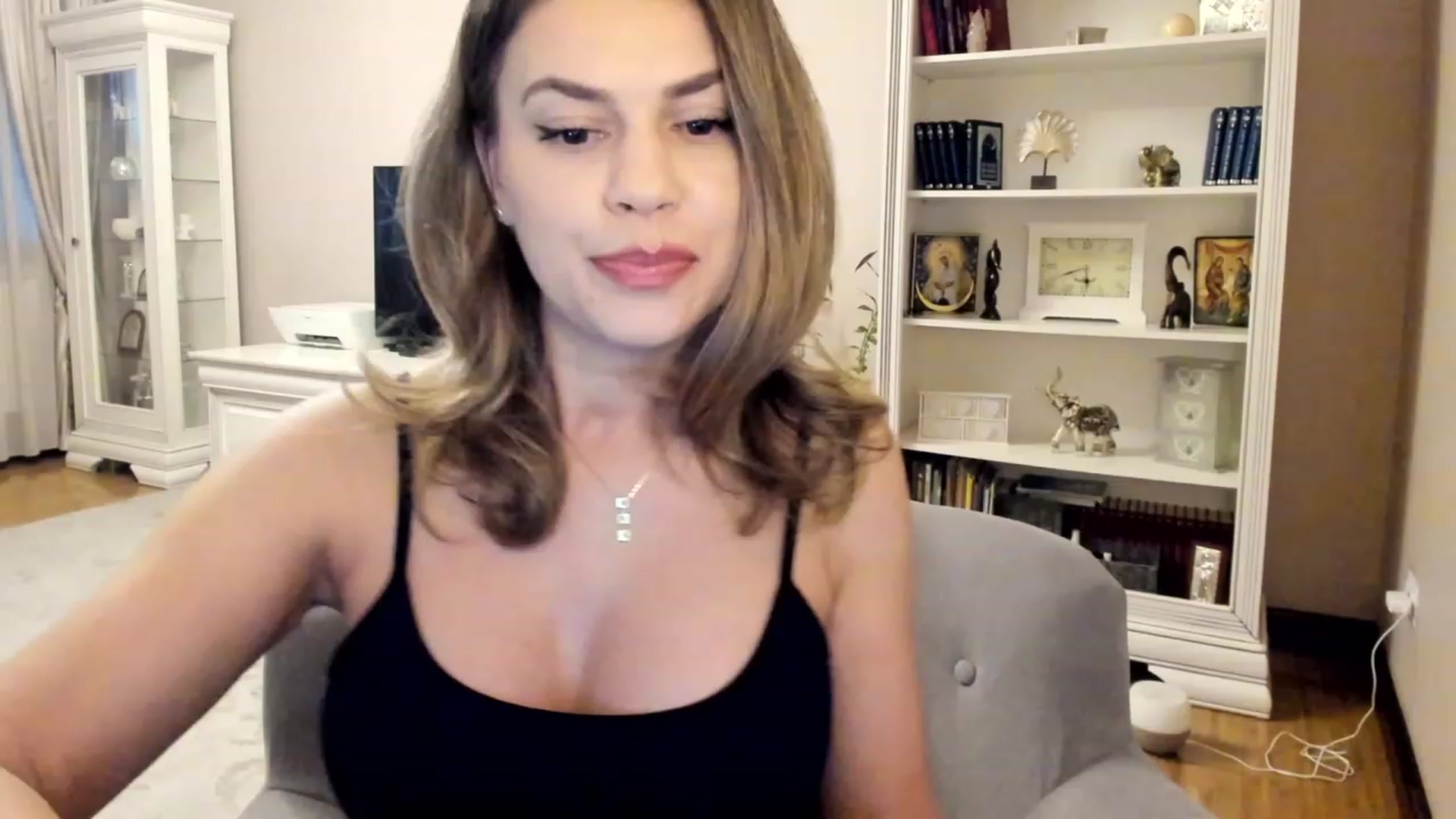 Gallery image thumbnail from Lu126's myfreecams stream on, 05/24/2023, 03:28 image 10 of 20