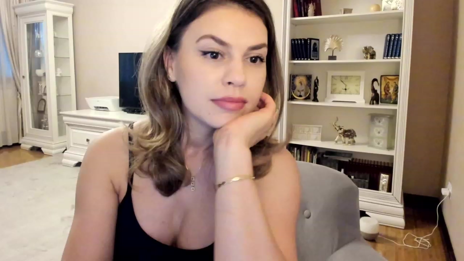 Gallery image thumbnail from Lu126's myfreecams stream on, 05/24/2023, 03:28 image 13 of 20
