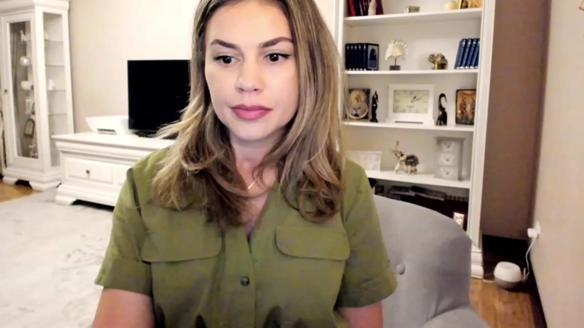 Gallery image thumbnail from Lu126's myfreecams stream on, 06/11/2023, 22:31 image 15 of 20