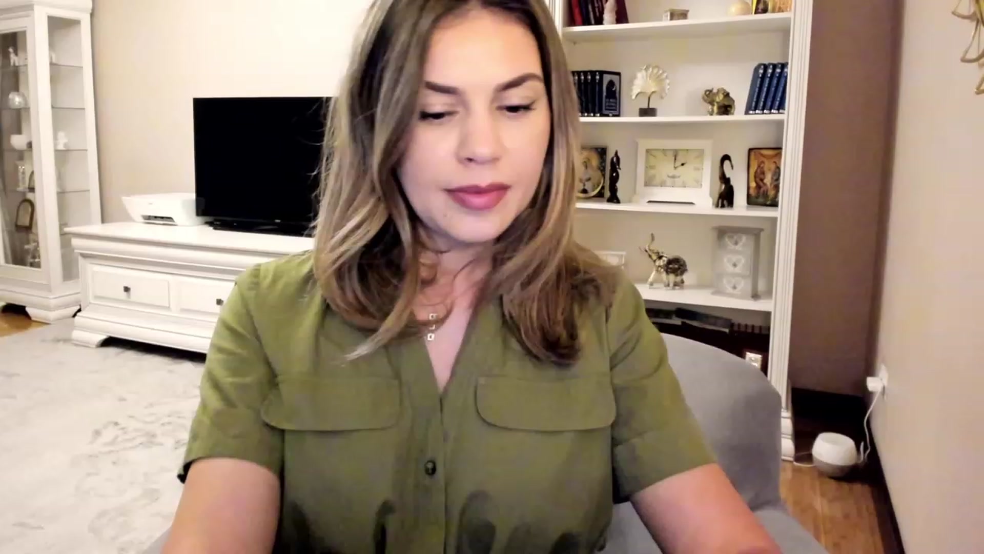 Gallery image thumbnail from Lu126's myfreecams stream on, 06/12/2023, 24:04 image 4 of 20