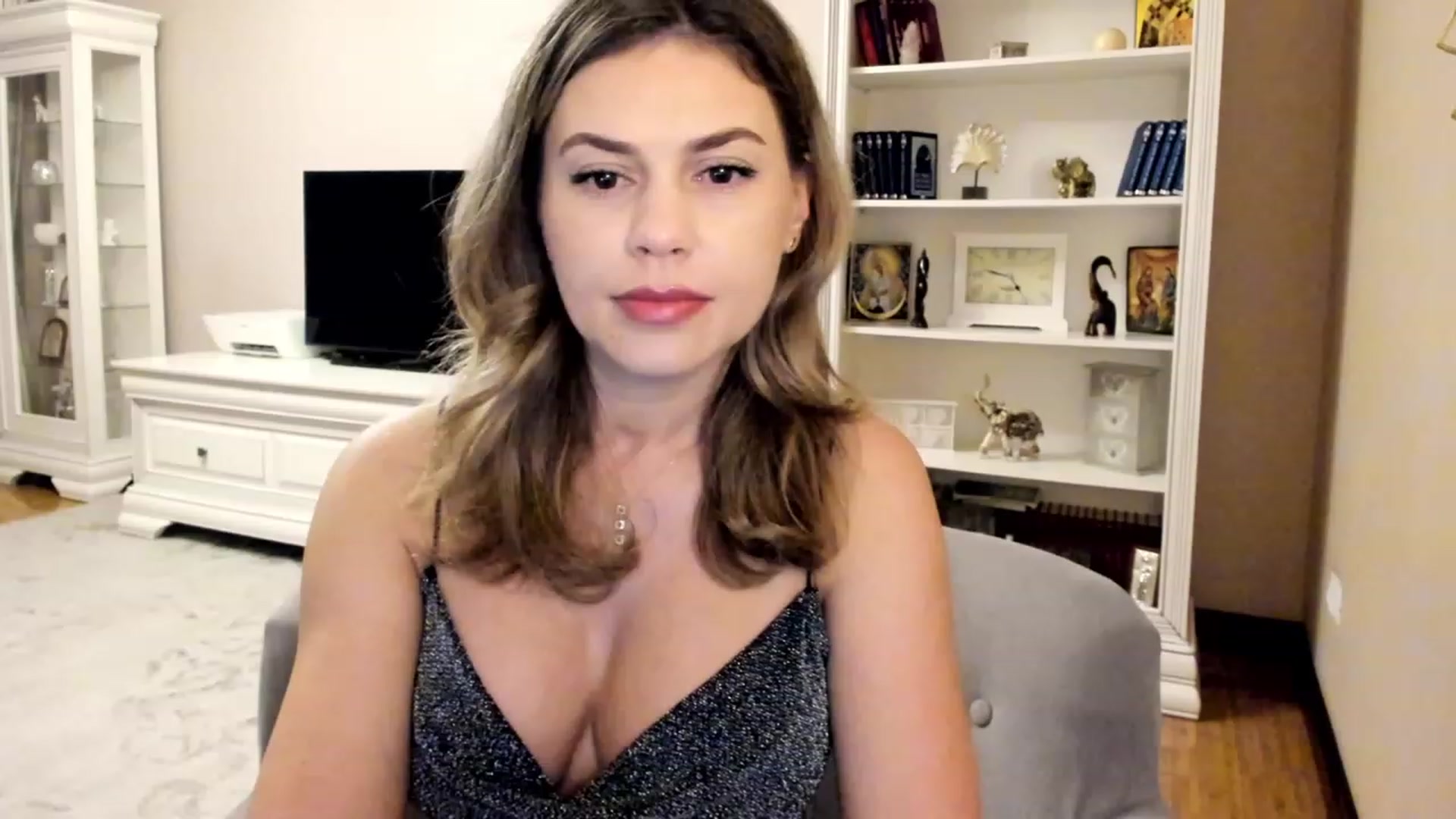 Gallery image thumbnail from Lu126's myfreecams stream on, 06/16/2023, 02:42 image 5 of 20