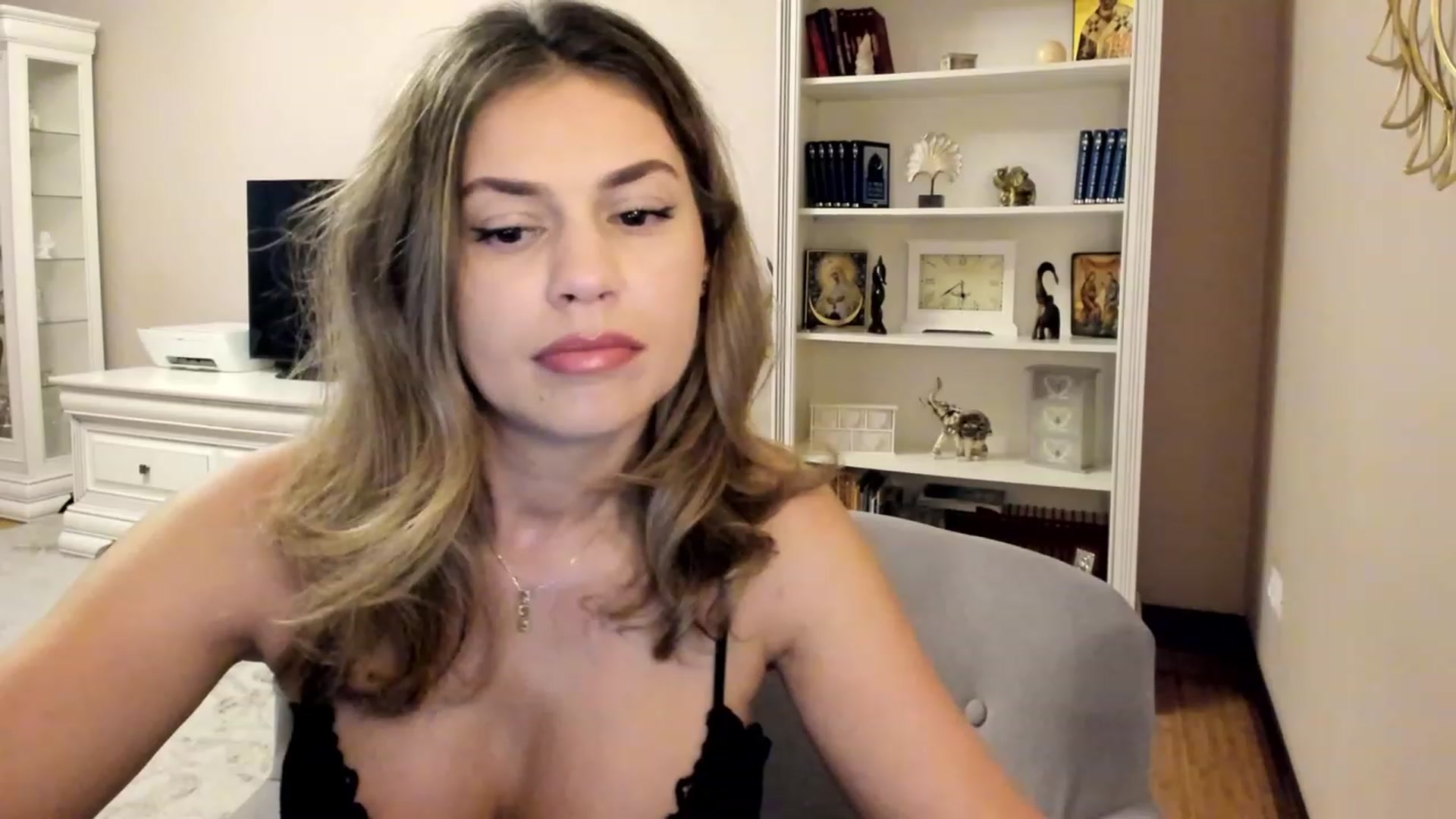 Gallery image thumbnail from Lu126's myfreecams stream on, 06/20/2023, 04:07 image 7 of 20