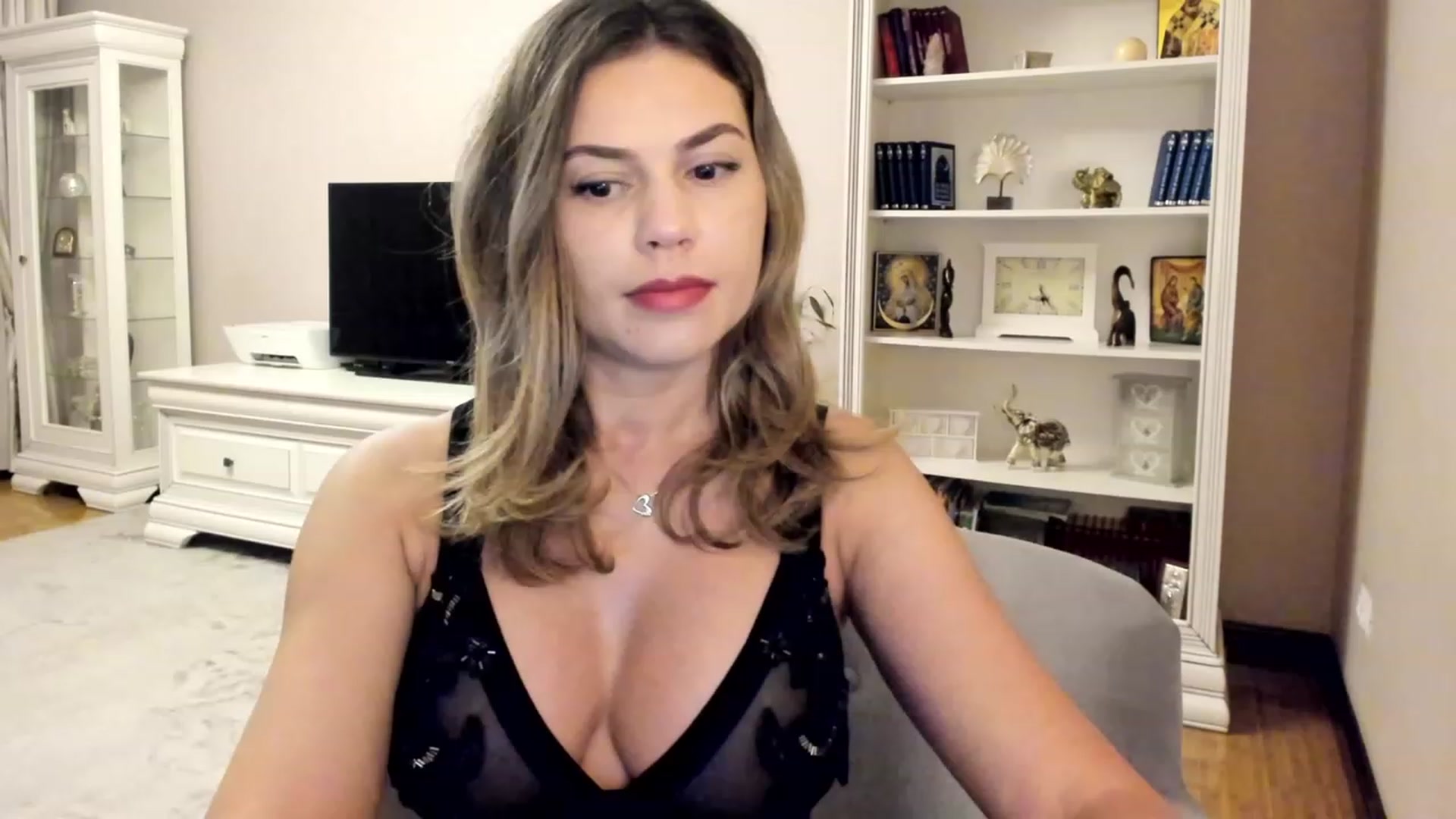 Gallery image thumbnail from Lu126's myfreecams stream on, 07/27/2023, 02:35 image 13 of 20