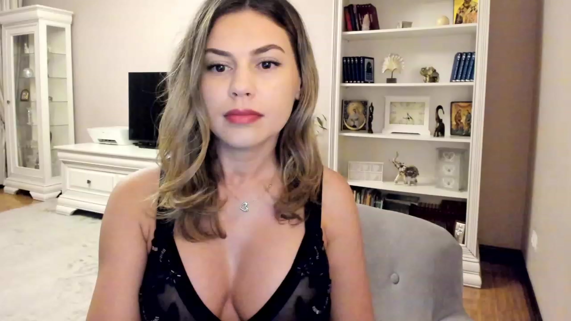 Gallery image thumbnail from Lu126's myfreecams stream on, 07/27/2023, 02:35 image 11 of 20