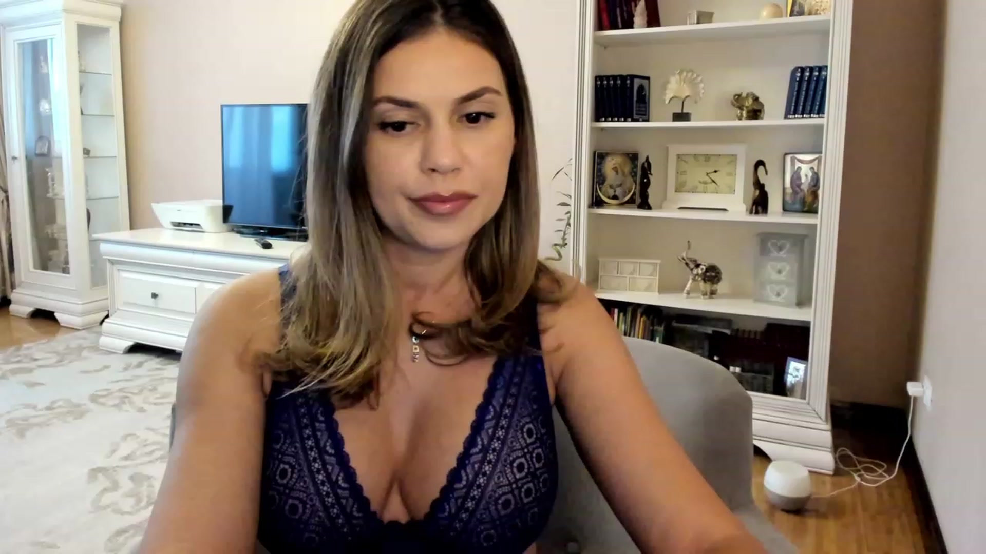 Gallery image thumbnail from Lu126's myfreecams stream on, 08/29/2023, 12:07 image 9 of 20