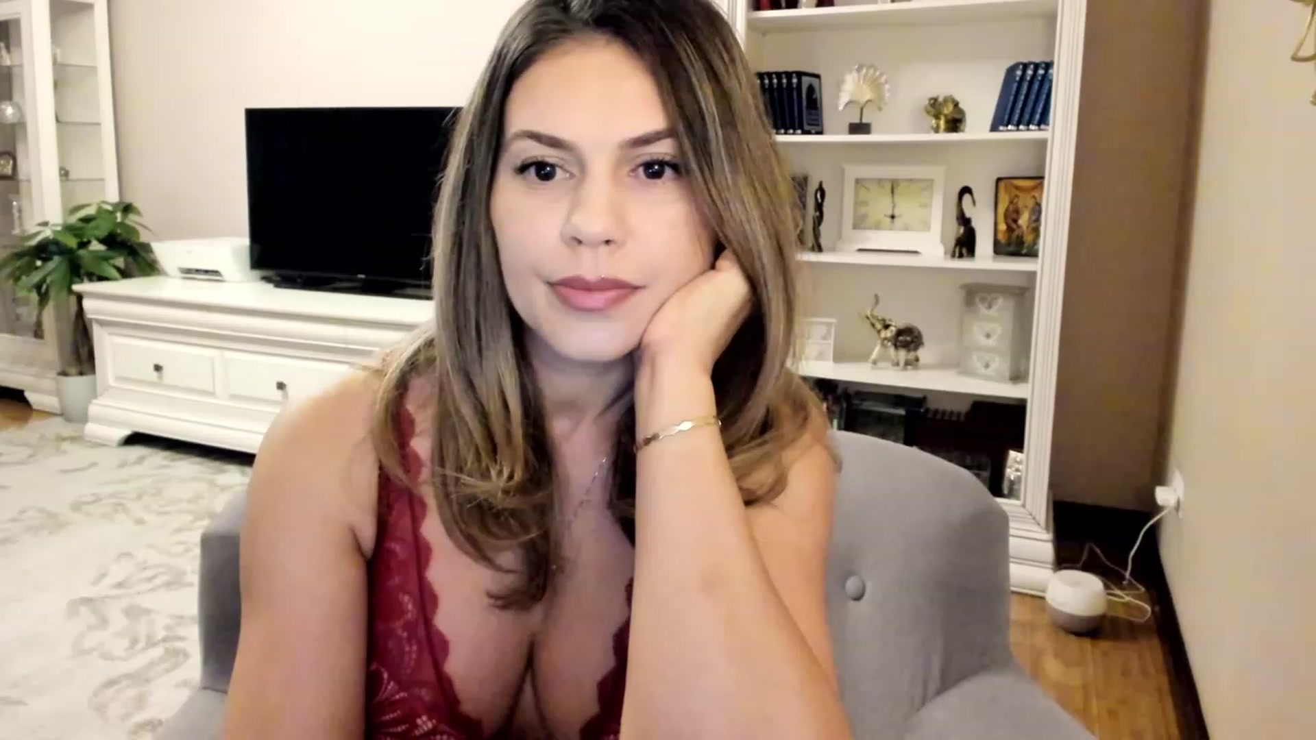 Gallery image thumbnail from Lu126's myfreecams stream on, 09/13/2023, 04:09 image 10 of 20