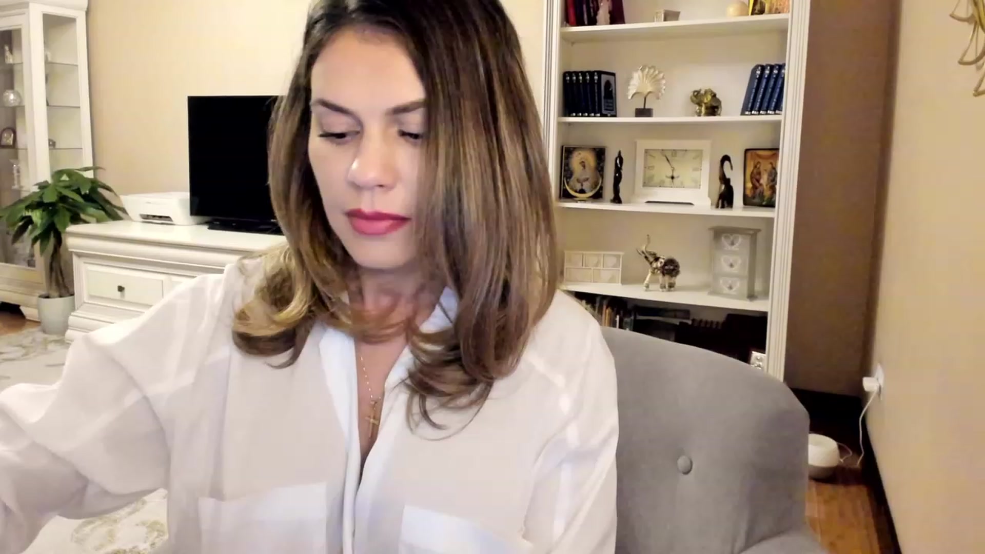 Gallery image thumbnail from Lu126's myfreecams stream on, 09/18/2023, 03:45 image 2 of 20