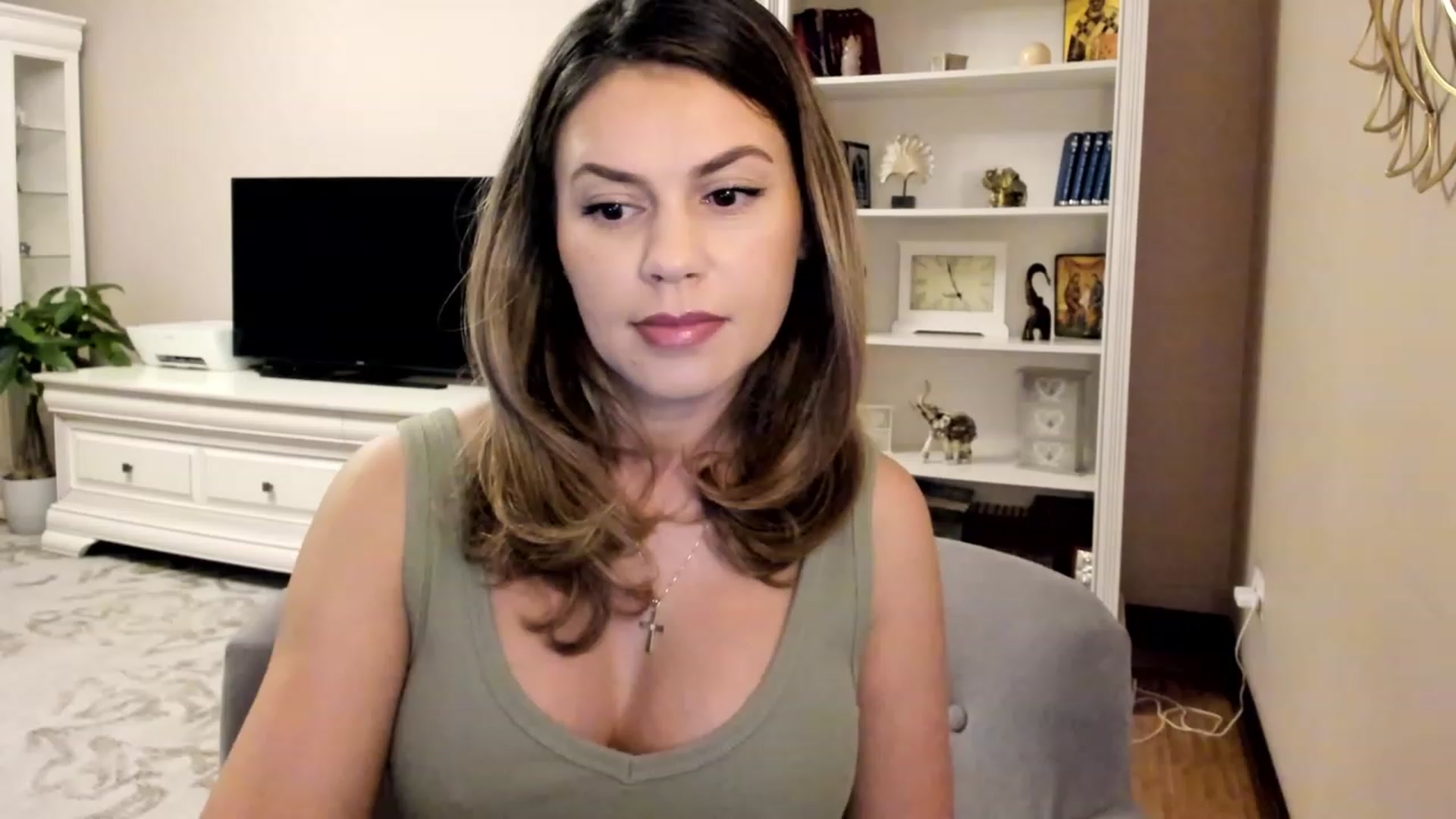 Gallery image thumbnail from Lu126's myfreecams stream on, 09/20/2023, 02:38 image 1 of 20