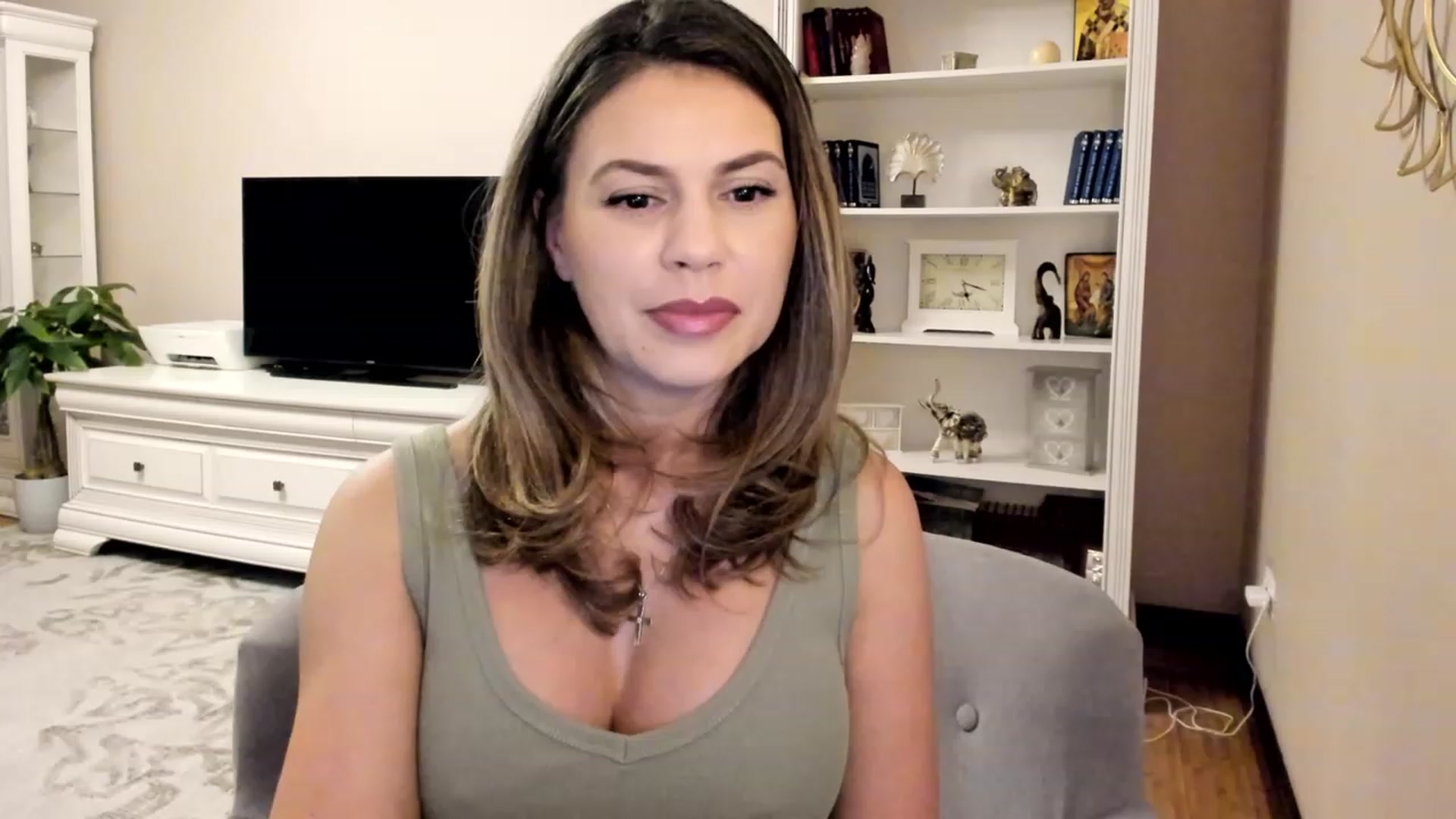 Gallery image thumbnail from Lu126's myfreecams stream on, 09/20/2023, 02:38 image 12 of 20