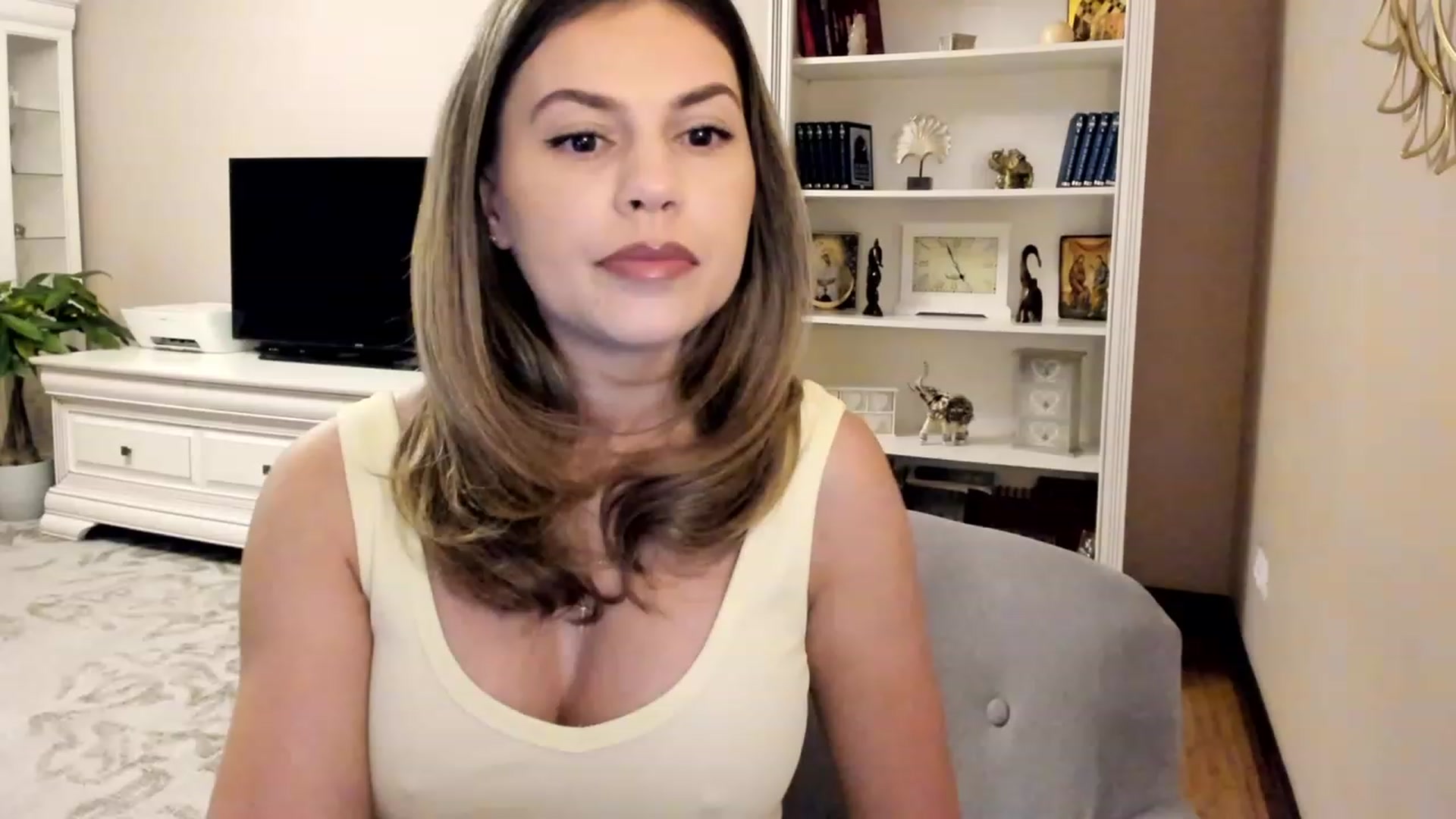 Gallery image thumbnail from Lu126's myfreecams stream on, 09/26/2023, 02:16 image 5 of 20