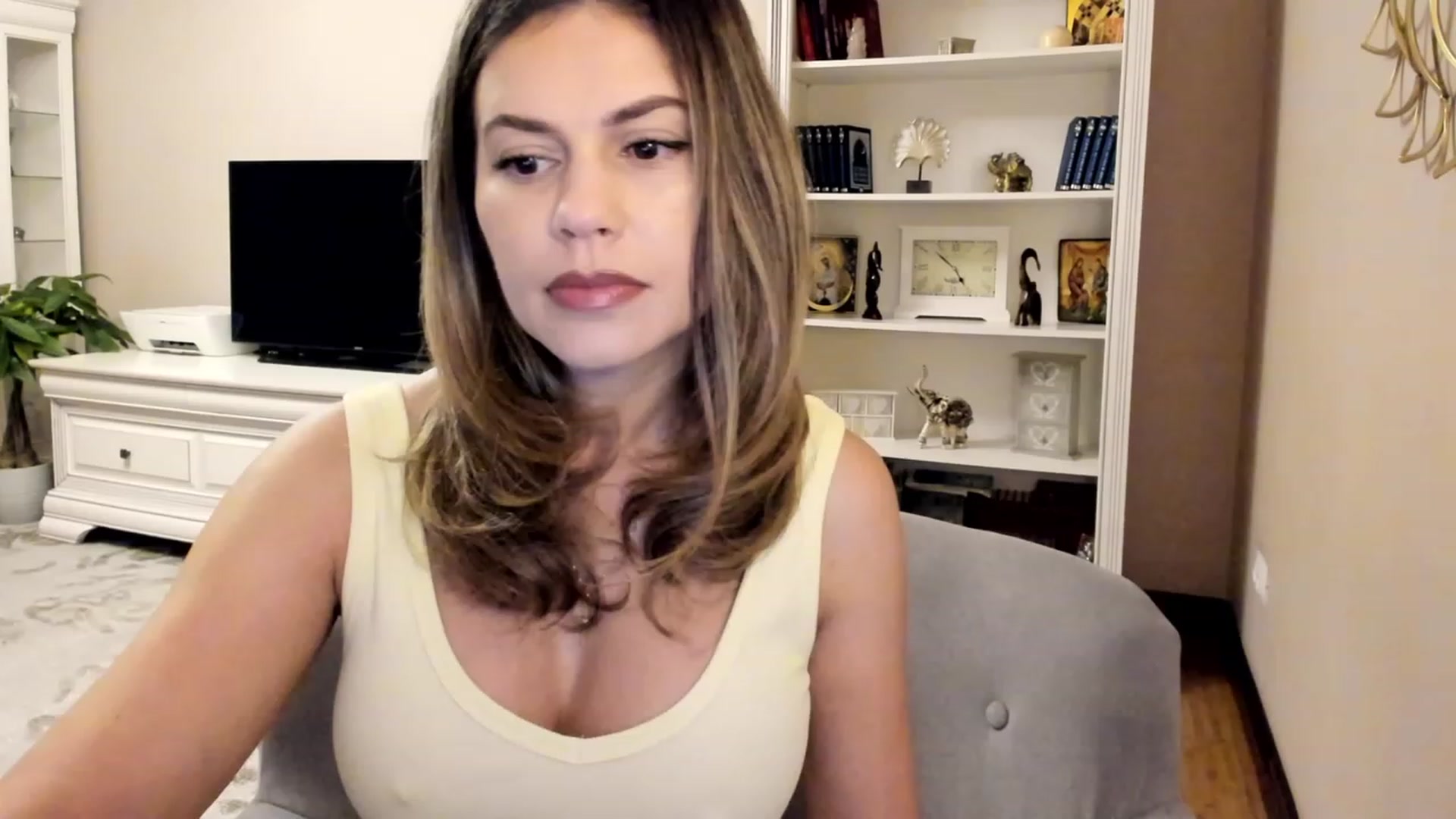 Gallery image thumbnail from Lu126's myfreecams stream on, 09/26/2023, 02:16 image 1 of 20