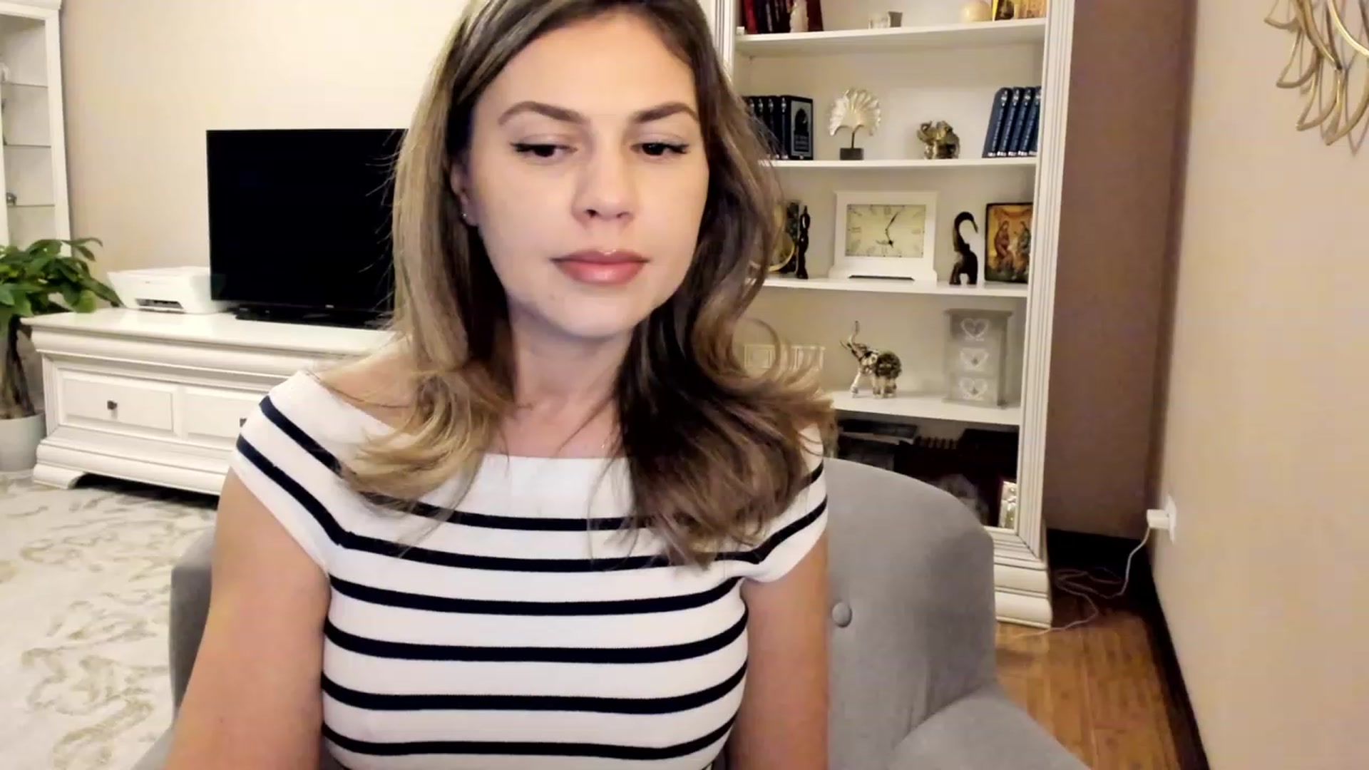 Gallery image thumbnail from Lu126's myfreecams stream on, 09/28/2023, 02:12 image 17 of 20