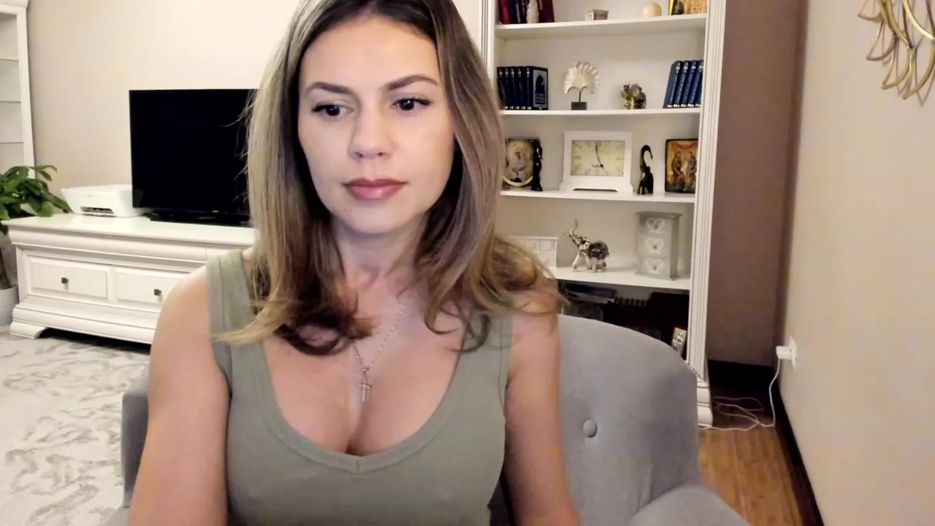 Gallery image thumbnail from Lu126's myfreecams stream on, 09/29/2023, 02:29 image 1 of 20