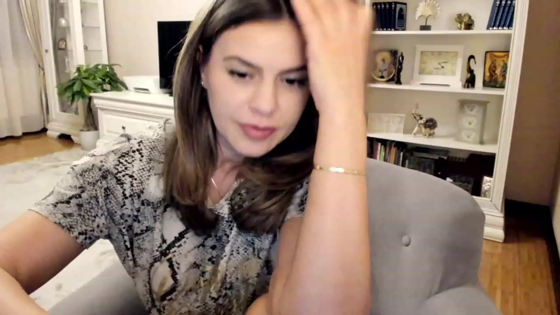 Gallery image thumbnail from Lu126's myfreecams stream on, 10/01/2023, 01:23 image 11 of 20