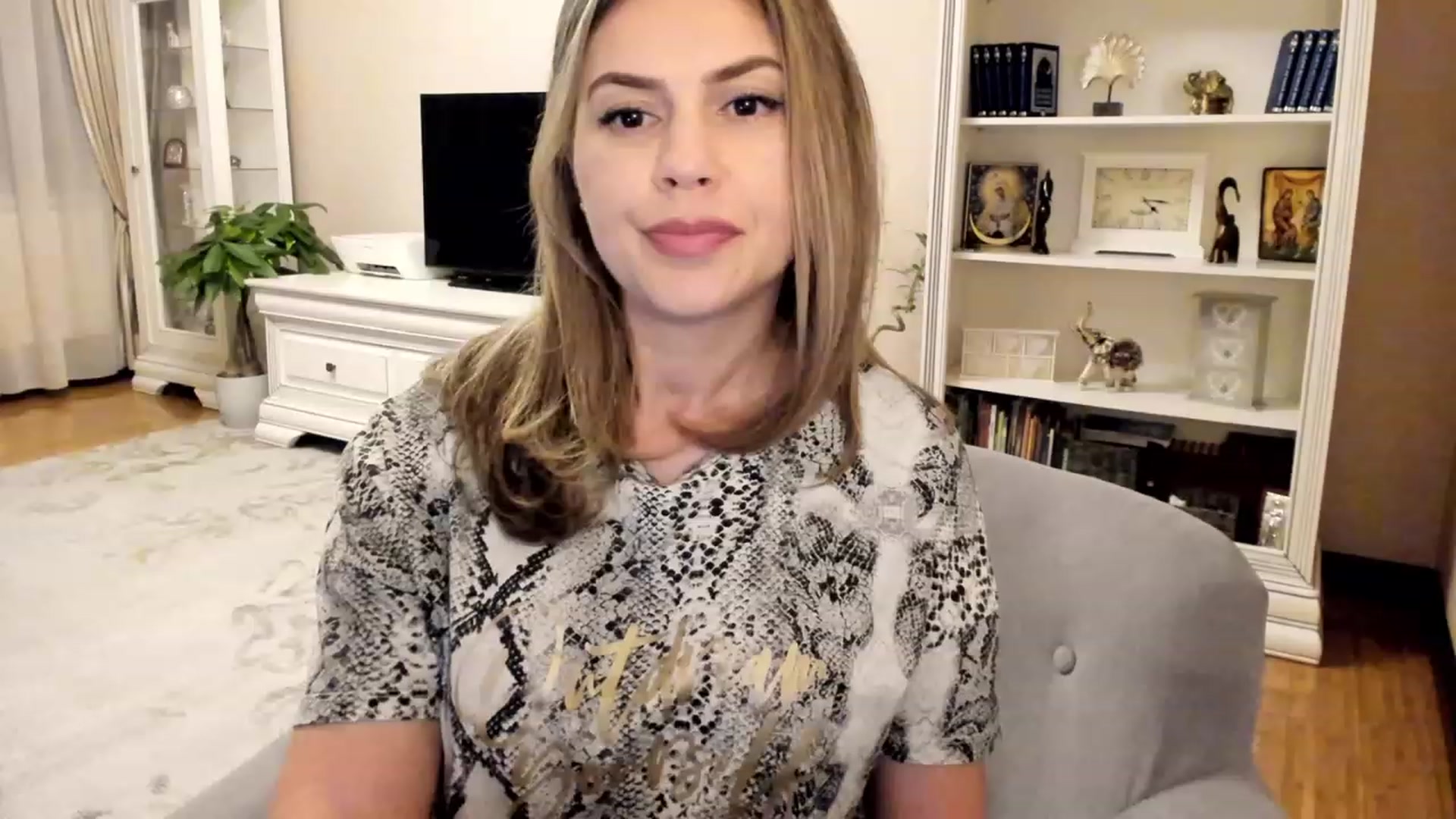 Gallery image thumbnail from Lu126's myfreecams stream on, 10/01/2023, 01:23 image 15 of 20
