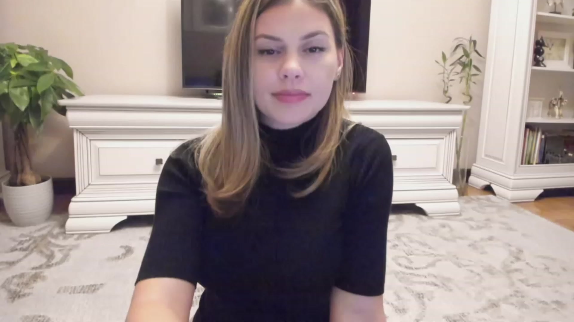 Gallery image thumbnail from Lu126's myfreecams stream on, 10/07/2023, 23:20 image 13 of 20
