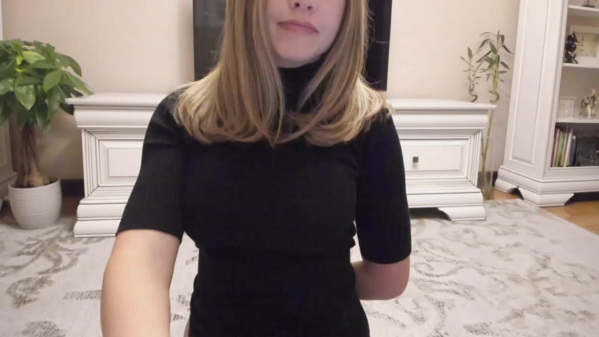 Gallery image thumbnail from Lu126's myfreecams stream on, 10/07/2023, 23:20 image 6 of 20