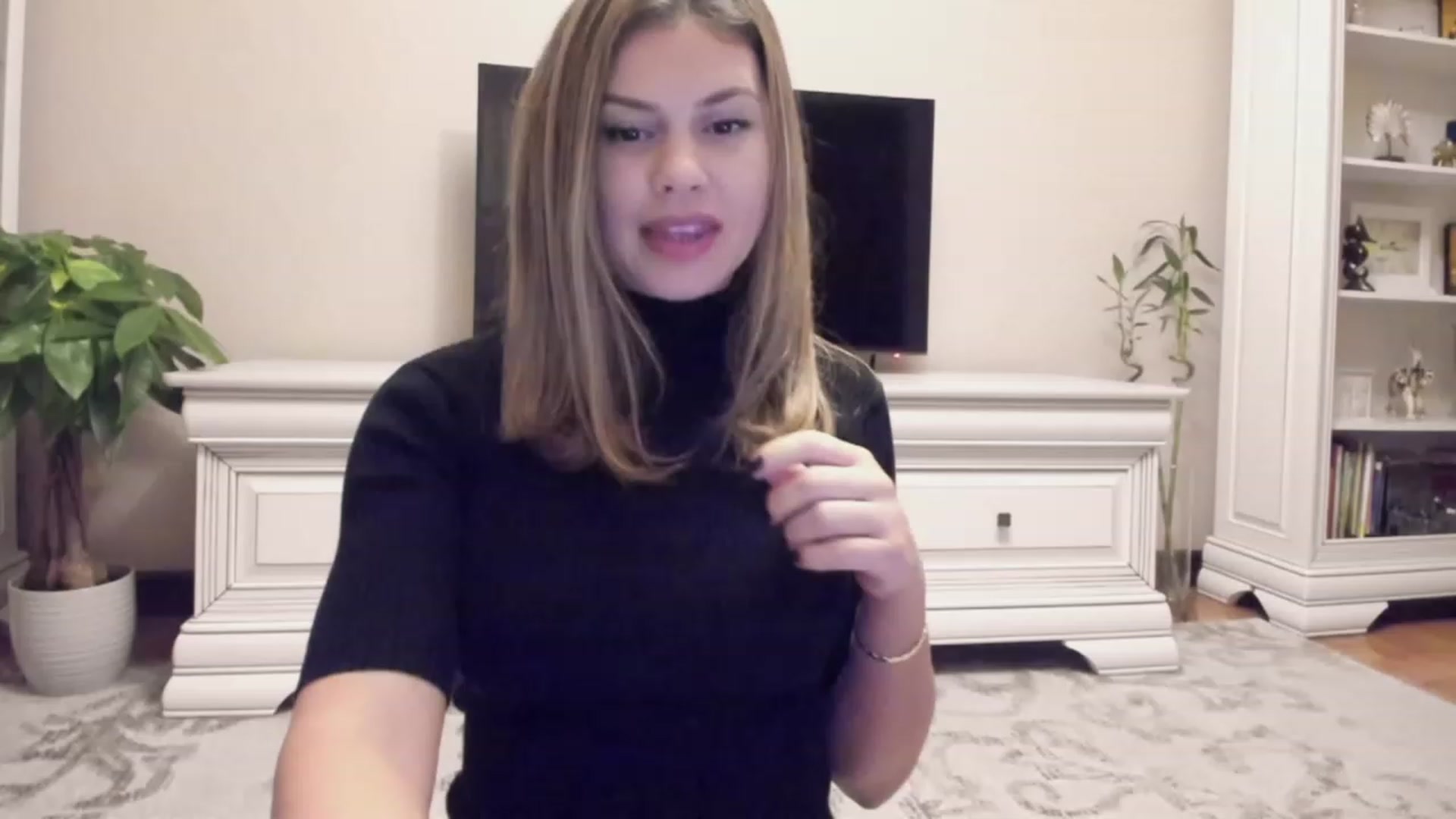 Gallery image thumbnail from Lu126's myfreecams stream on, 10/07/2023, 23:48 image 2 of 20