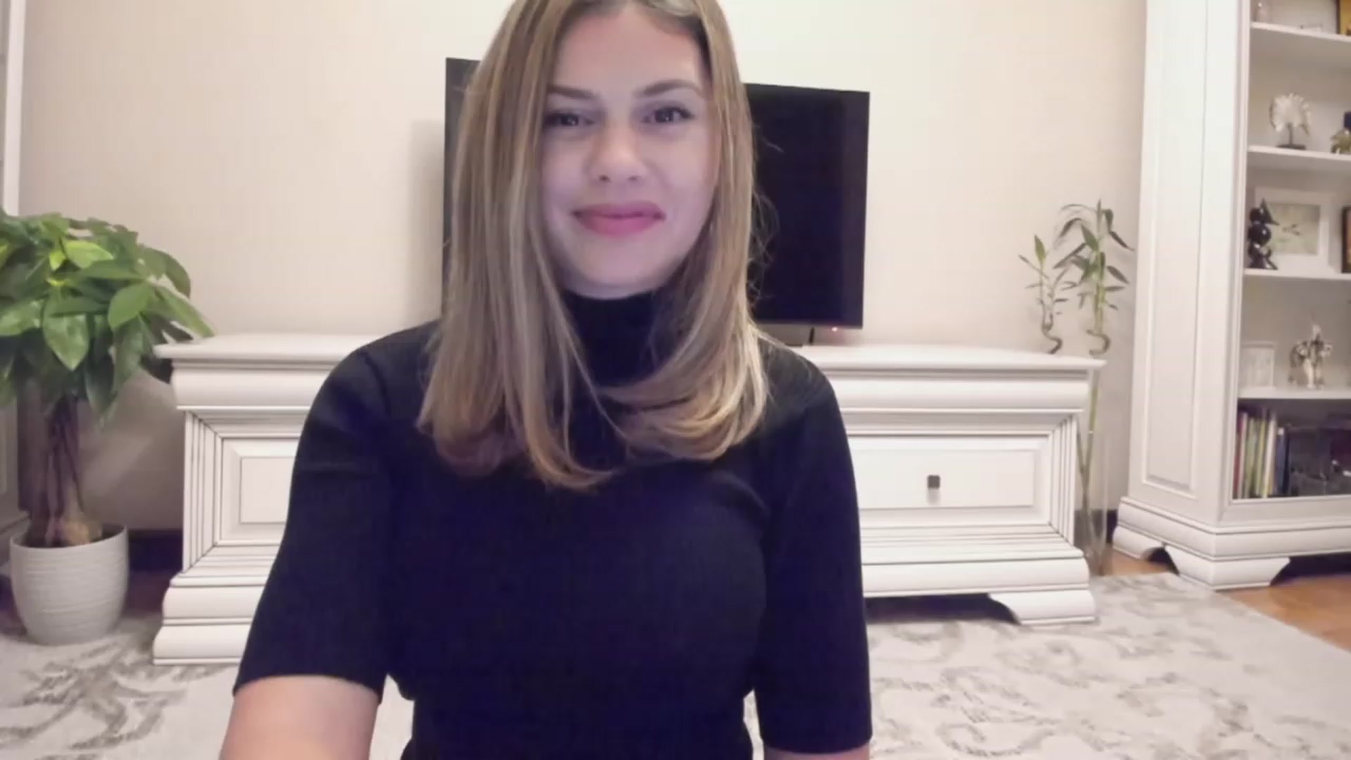 Gallery image thumbnail from Lu126's myfreecams stream on, 10/07/2023, 23:48 image 3 of 20