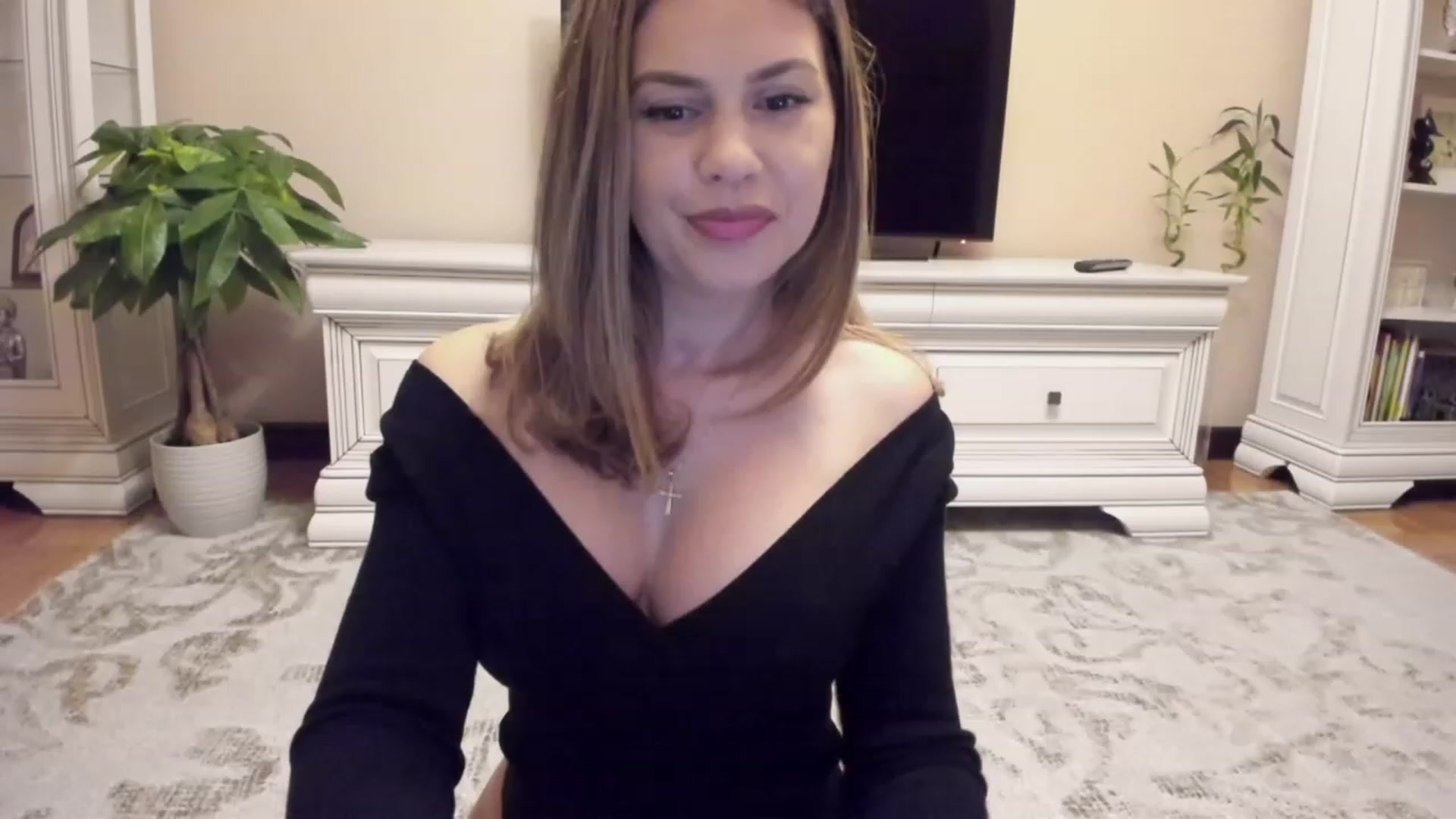 Gallery image thumbnail from Lu126's myfreecams stream on, 10/10/2023, 02:40 image 15 of 20