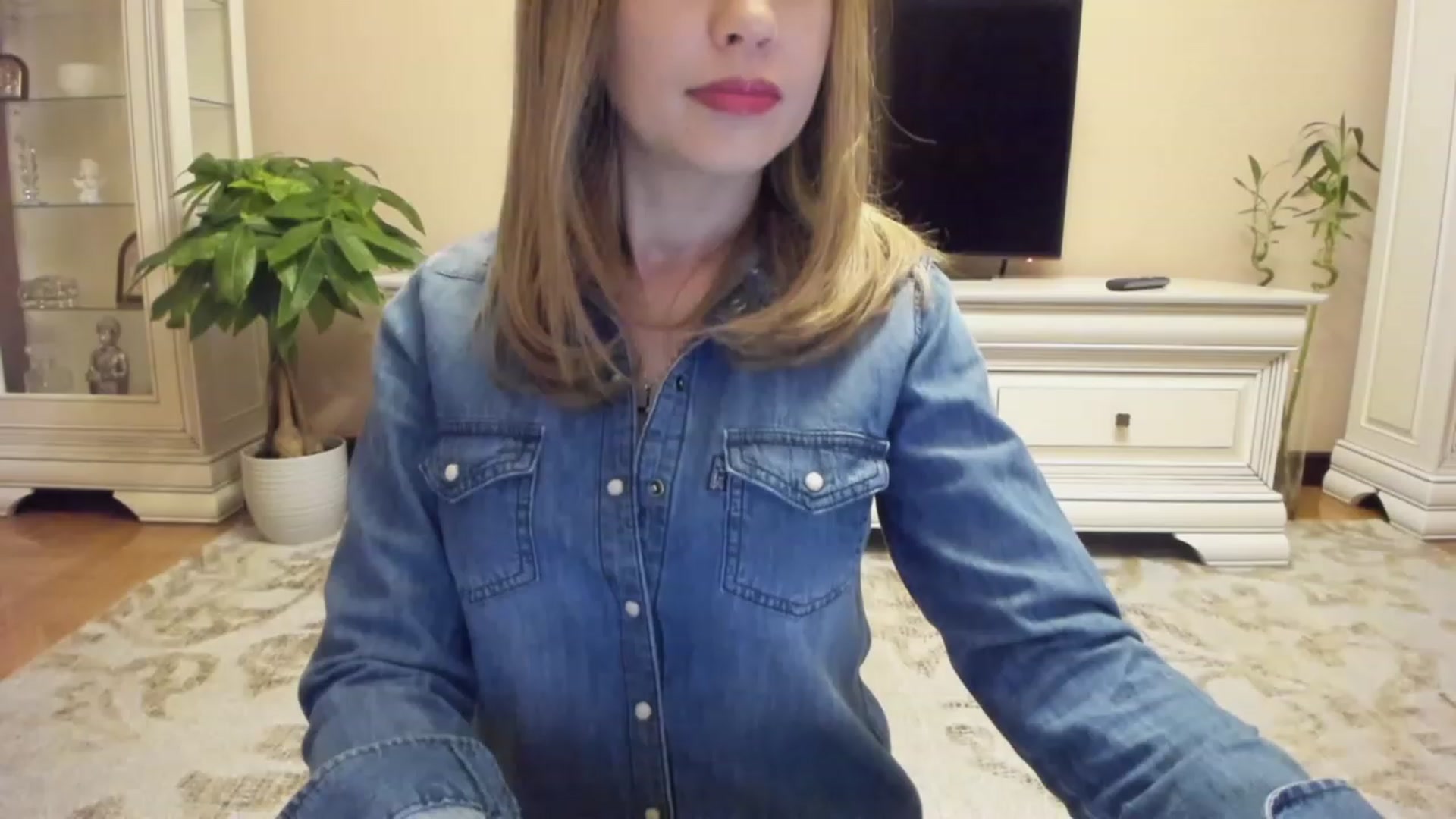 Gallery image thumbnail from Lu126's myfreecams stream on, 10/11/2023, 02:18 image 7 of 20