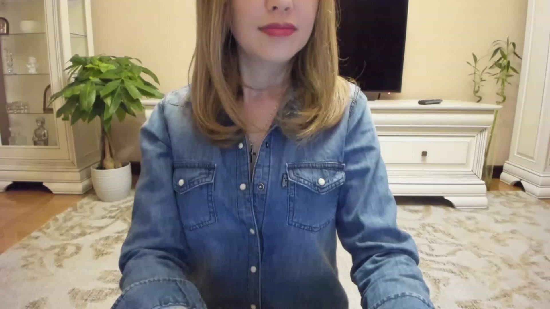 Gallery image thumbnail from Lu126's myfreecams stream on, 10/11/2023, 02:18 image 3 of 20
