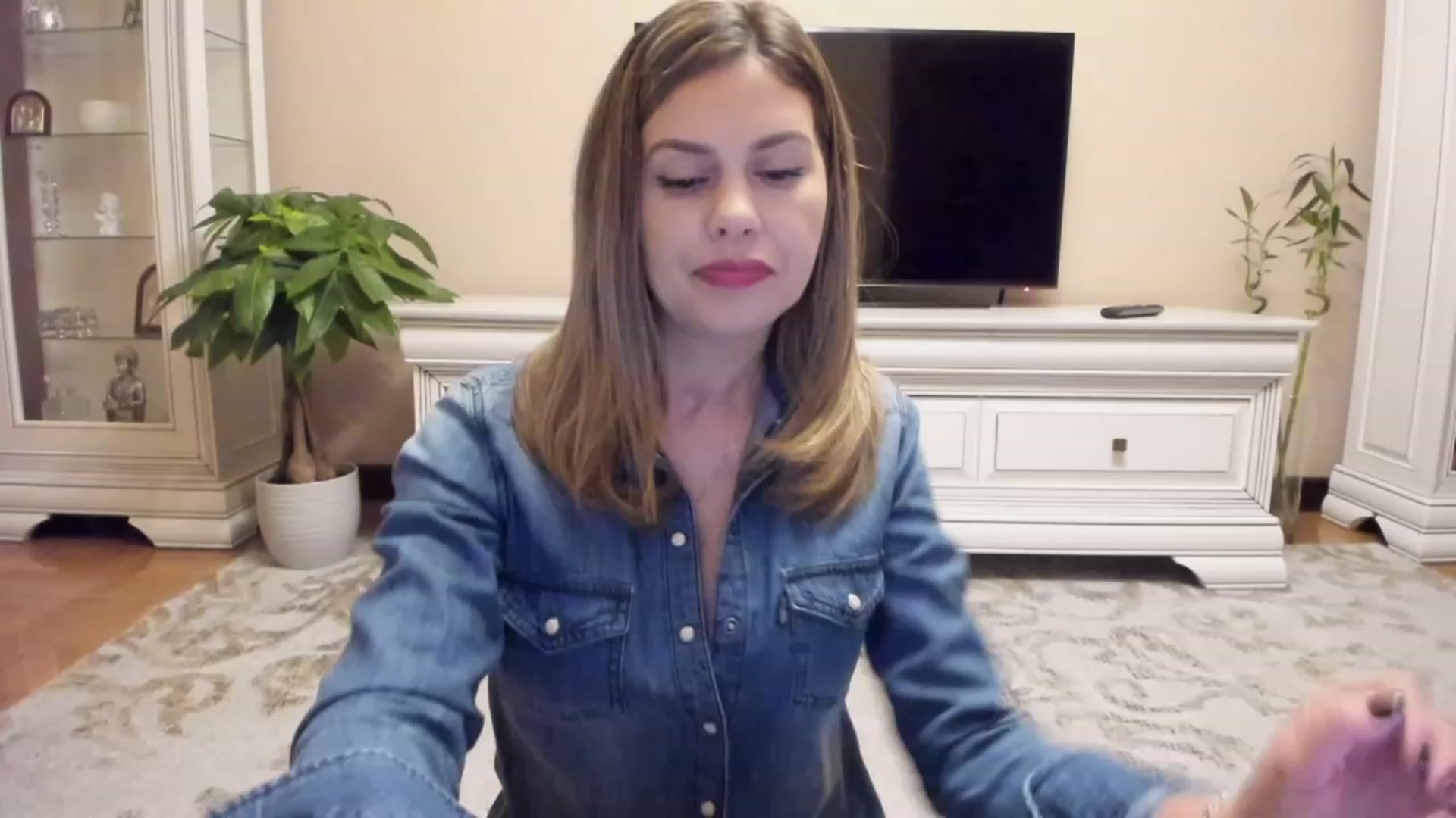 Gallery image thumbnail from Lu126's myfreecams stream on, 10/11/2023, 02:18 image 1 of 20