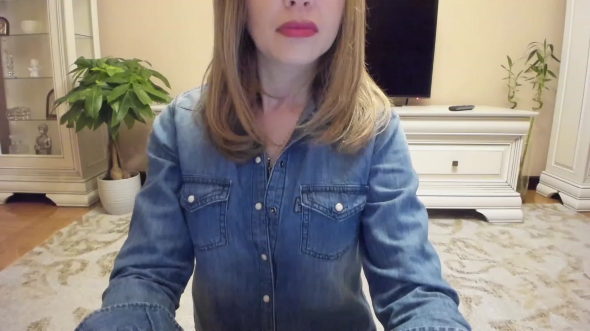 Gallery image thumbnail from Lu126's myfreecams stream on, 10/11/2023, 02:18 image 4 of 20