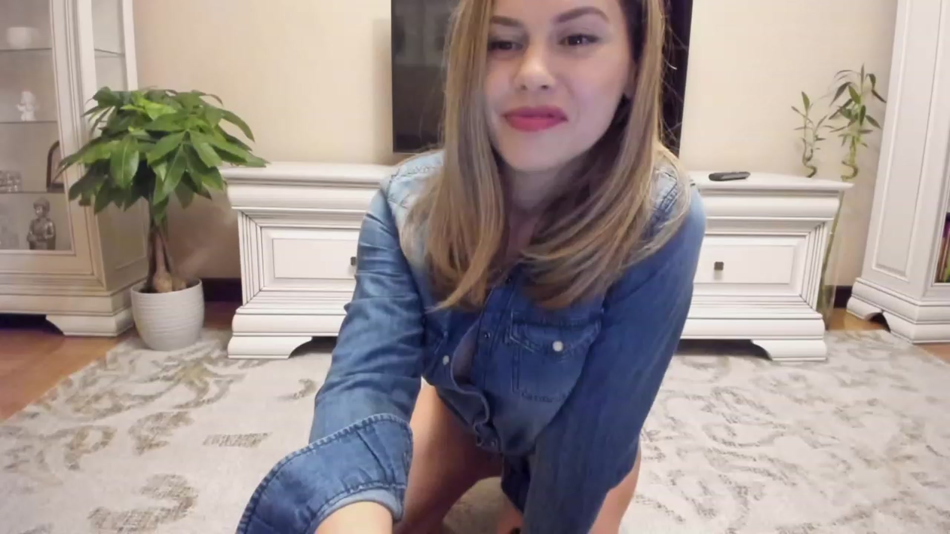 Gallery image thumbnail from Lu126's myfreecams stream on, 10/11/2023, 02:28 image 11 of 20