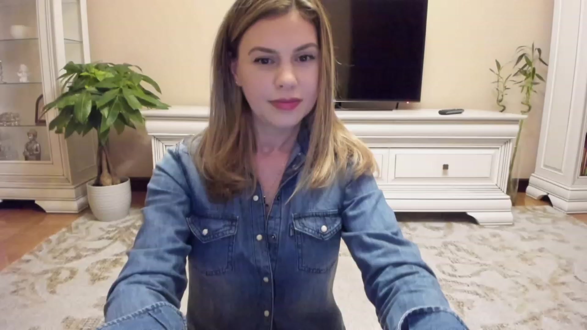 Gallery image thumbnail from Lu126's myfreecams stream on, 10/11/2023, 02:28 image 18 of 20