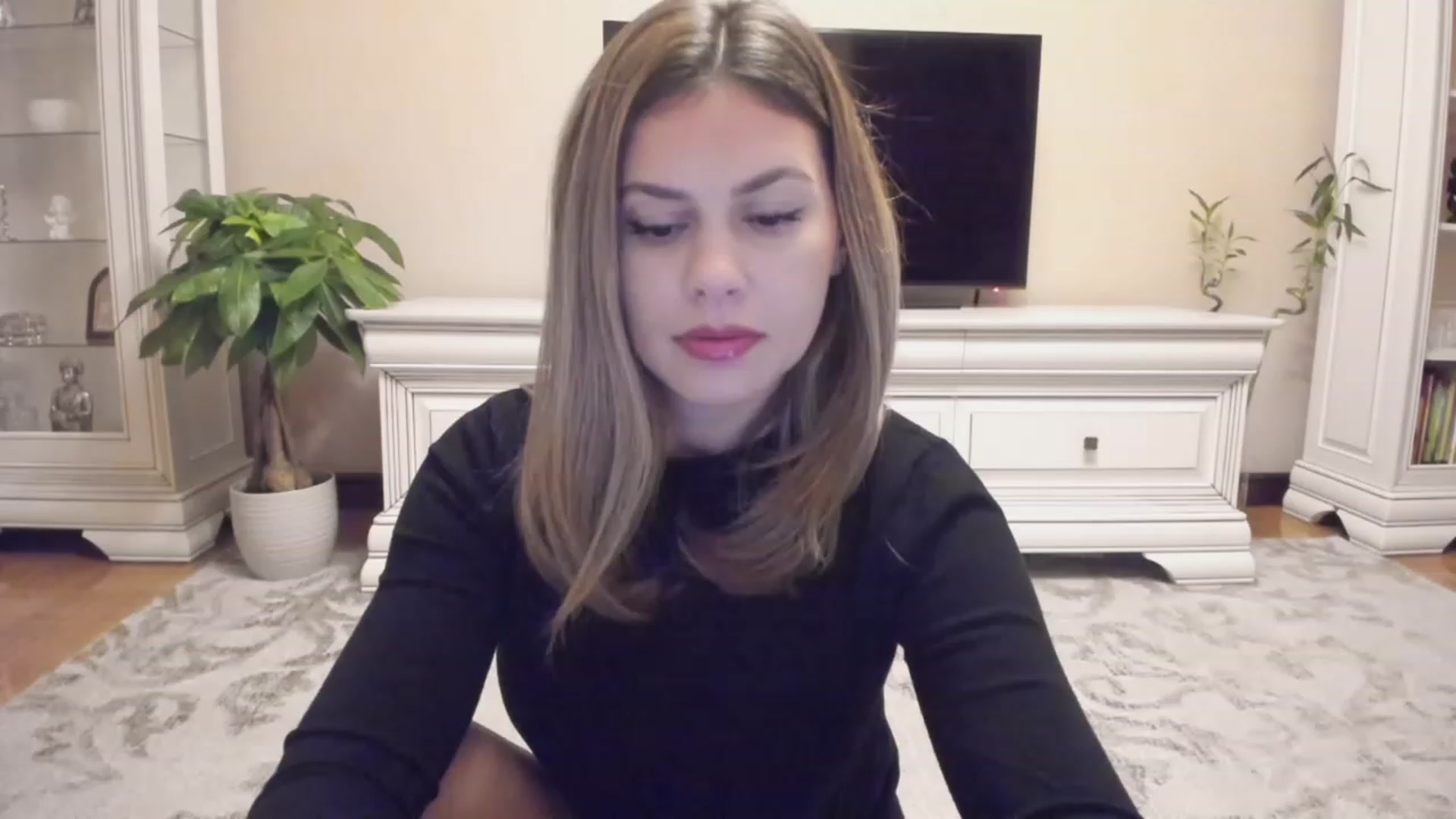 Gallery image thumbnail from Lu126's myfreecams stream on, 10/12/2023, 02:01 image 12 of 20