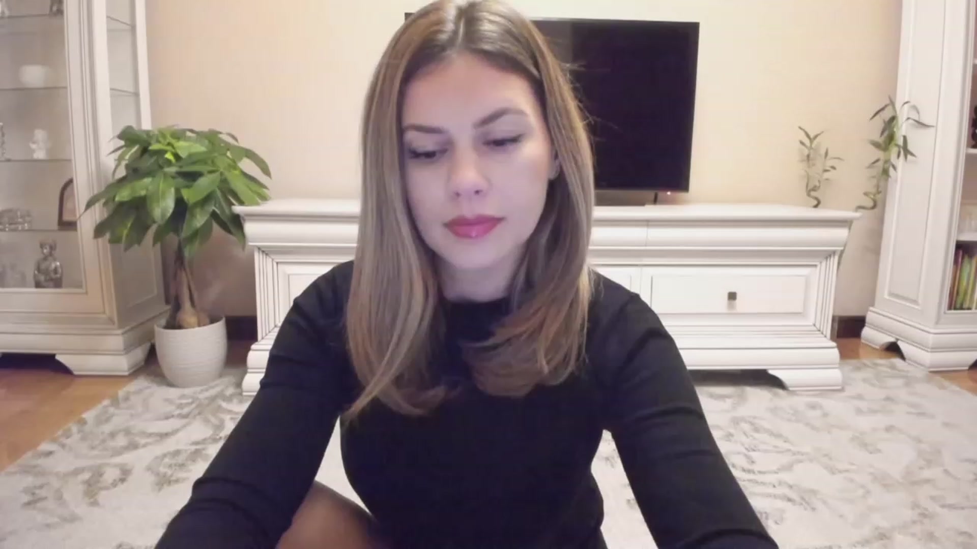 Gallery image thumbnail from Lu126's myfreecams stream on, 10/12/2023, 02:01 image 8 of 20