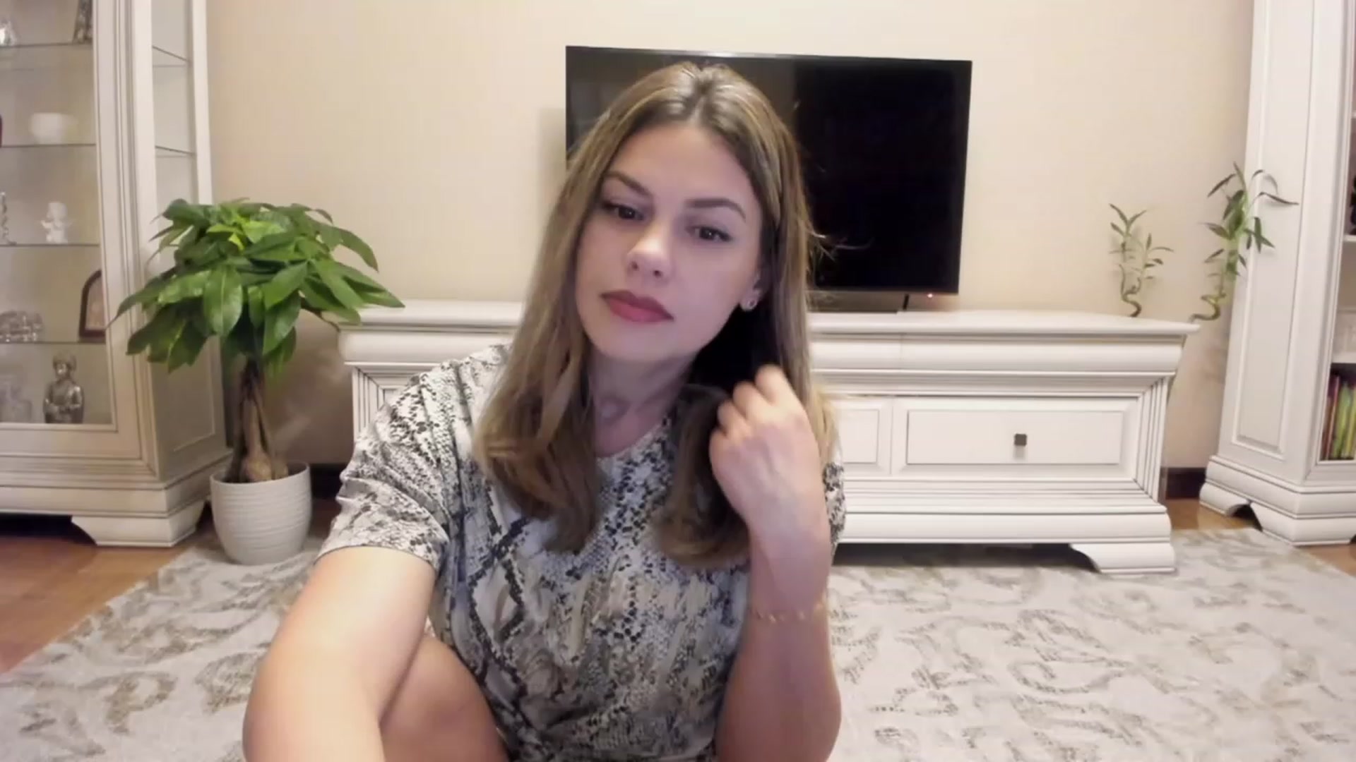 Gallery image thumbnail from Lu126's myfreecams stream on, 10/13/2023, 02:33 image 10 of 20