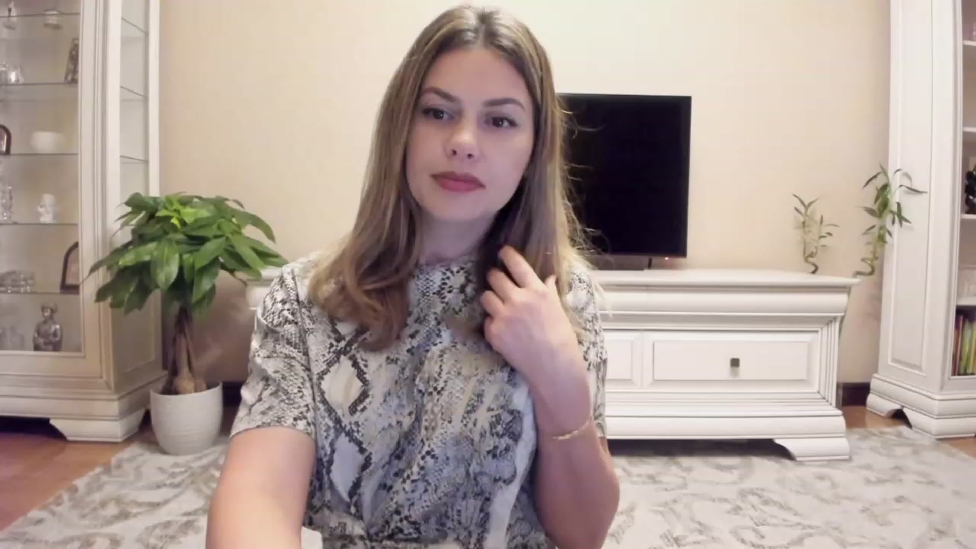 Gallery image thumbnail from Lu126's myfreecams stream on, 10/13/2023, 02:33 image 8 of 20