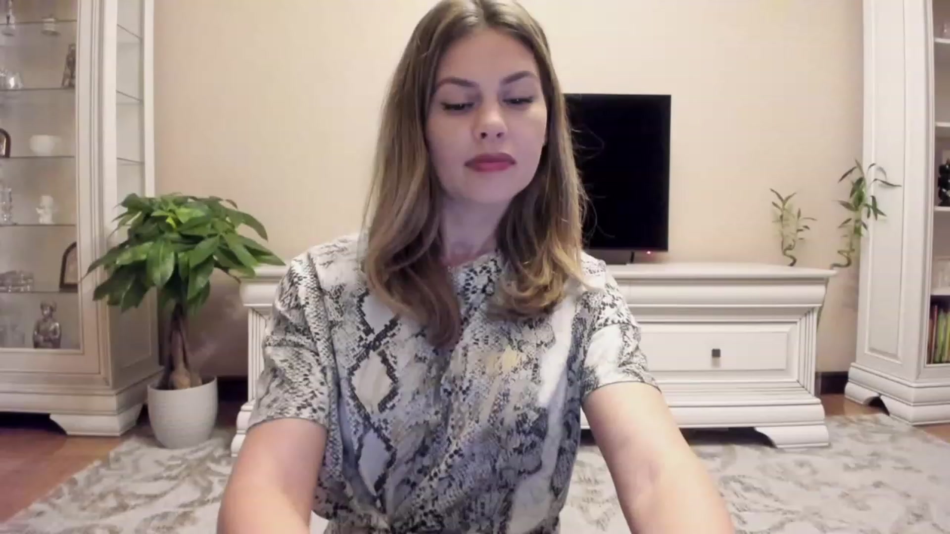 Gallery image thumbnail from Lu126's myfreecams stream on, 10/13/2023, 02:33 image 2 of 20