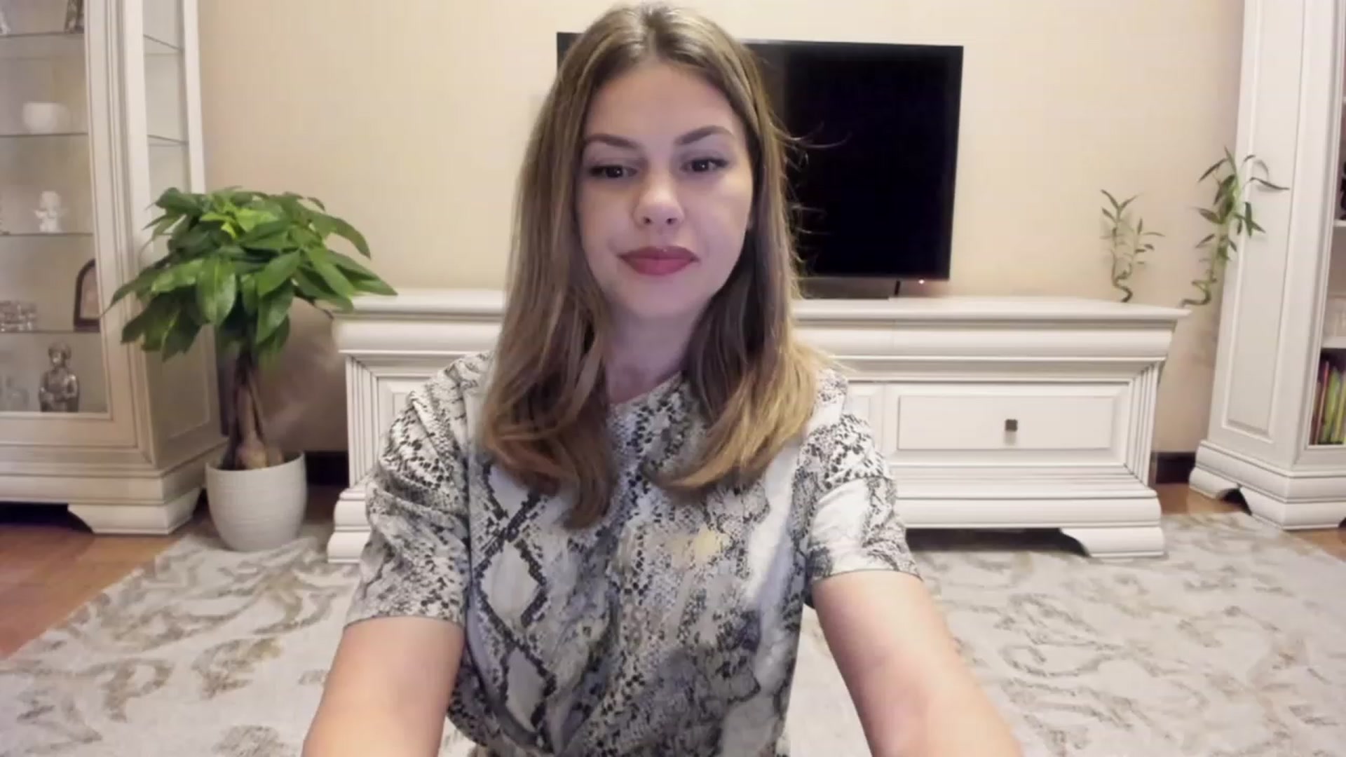 Gallery image thumbnail from Lu126's myfreecams stream on, 10/13/2023, 02:33 image 9 of 20