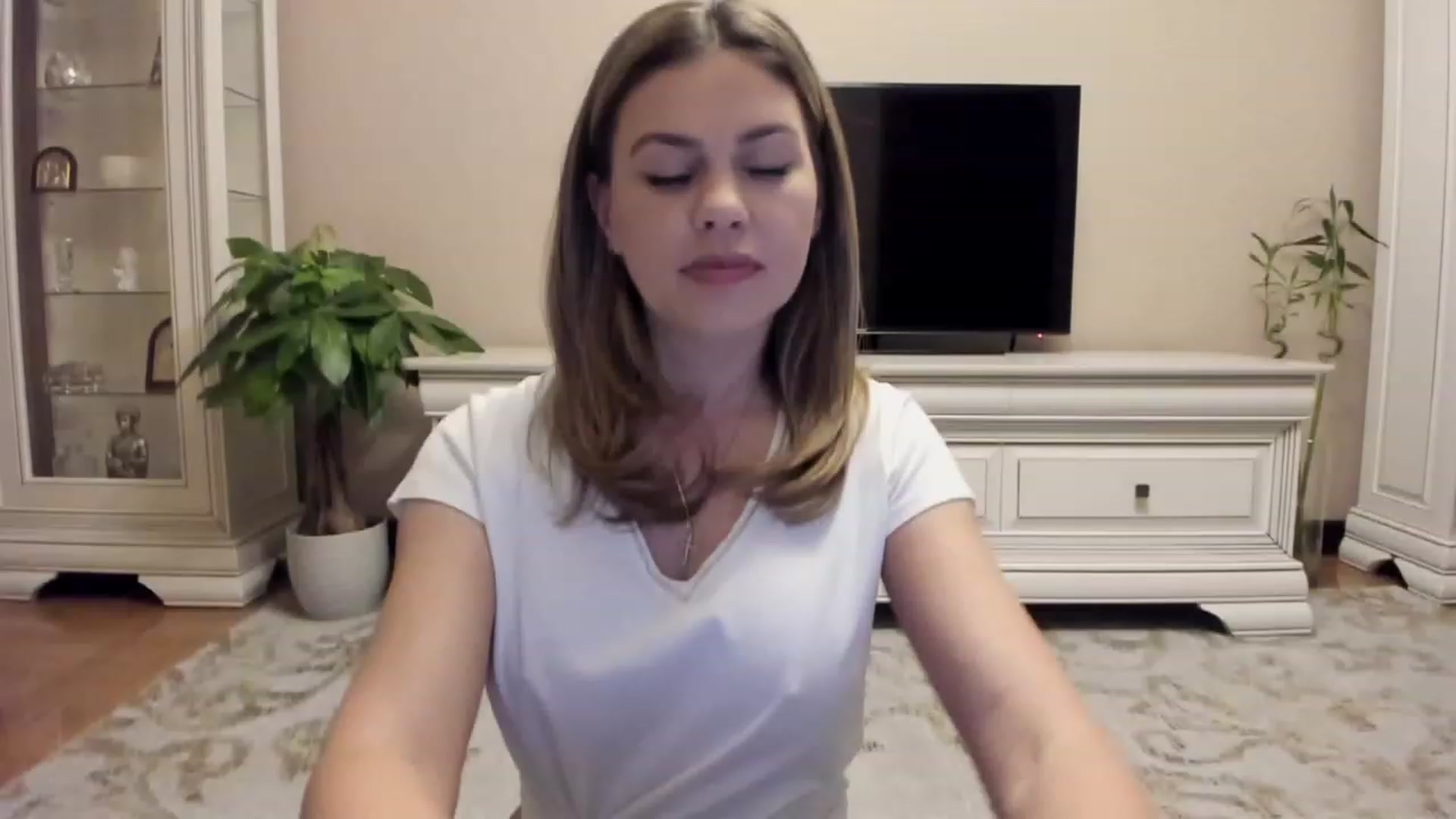 Gallery image thumbnail from Lu126's myfreecams stream on, 10/20/2023, 02:48 image 5 of 20
