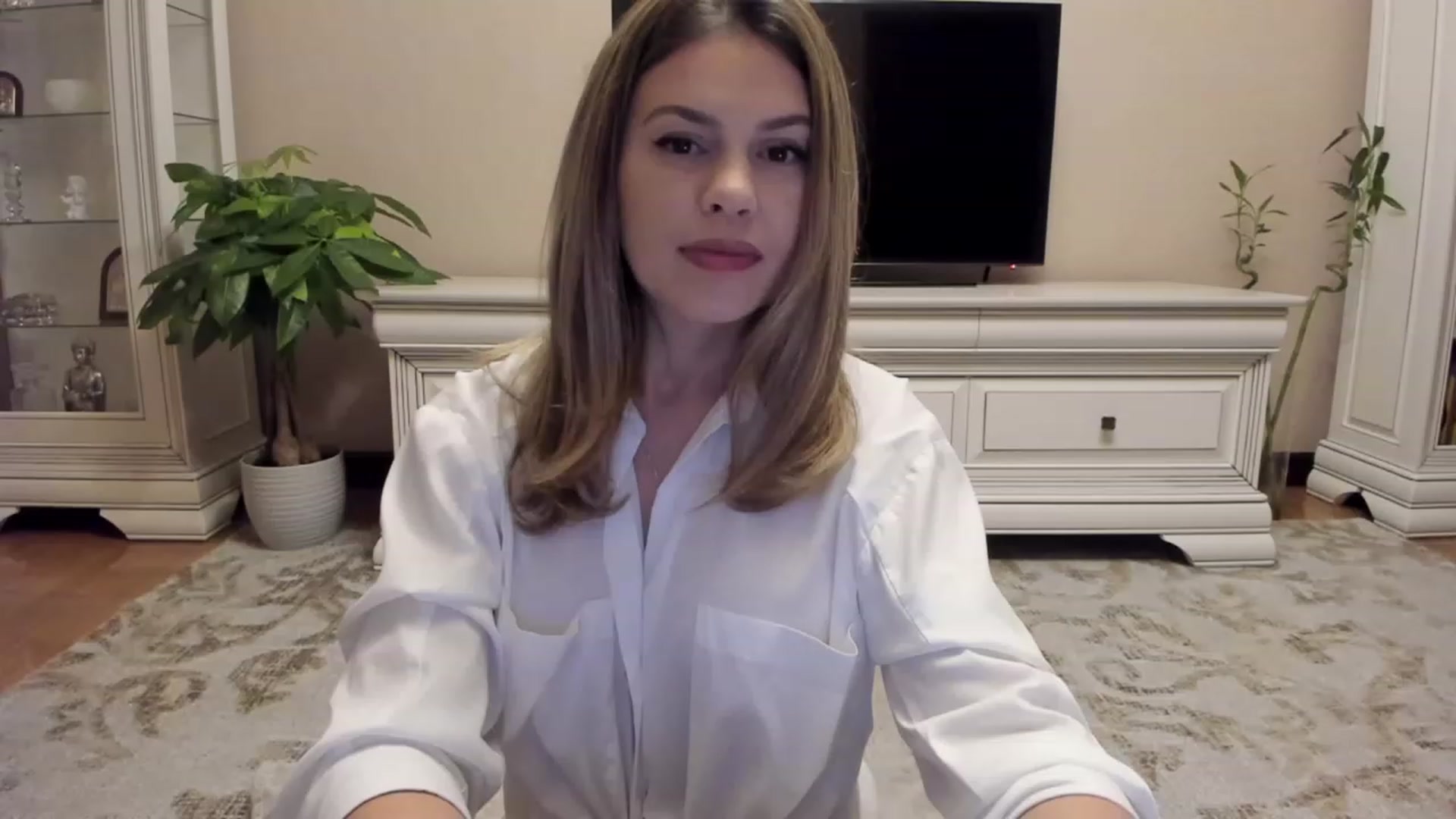 Gallery image thumbnail from Lu126's myfreecams stream on, 10/23/2023, 02:36 image 9 of 20